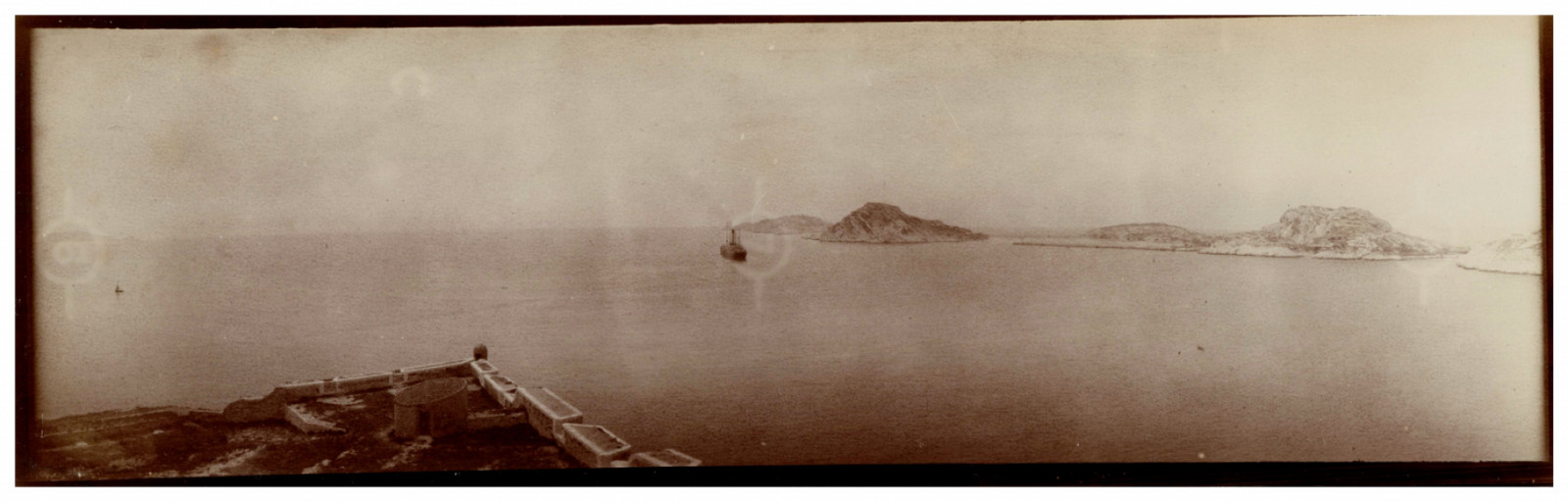 France, Marseille, Frioul Vintage Album Print, Print D'Era, Ti