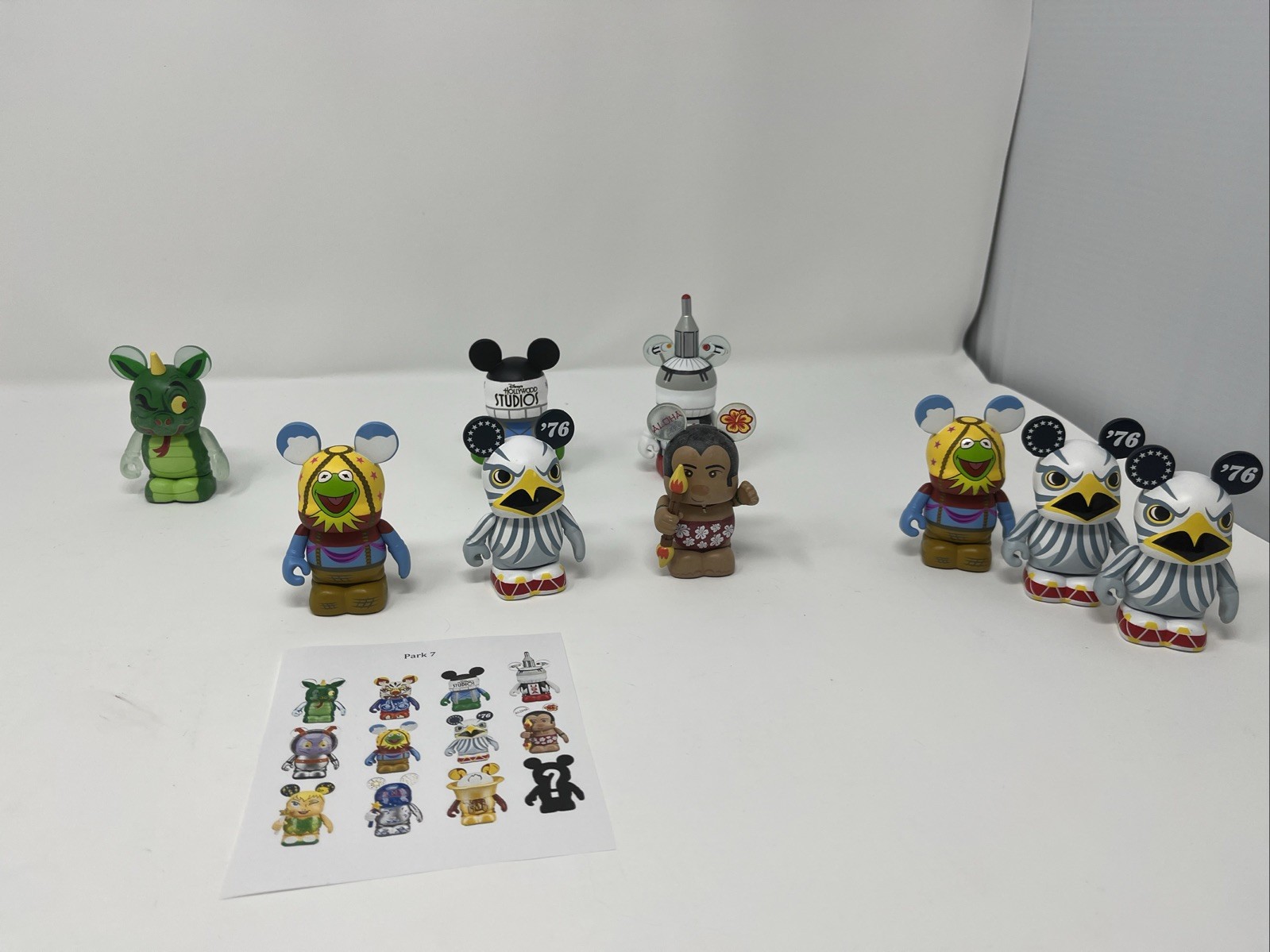 Disney Vinylmation Park Series 7 Lot Disney Vinylmation Park Series 7 Lot