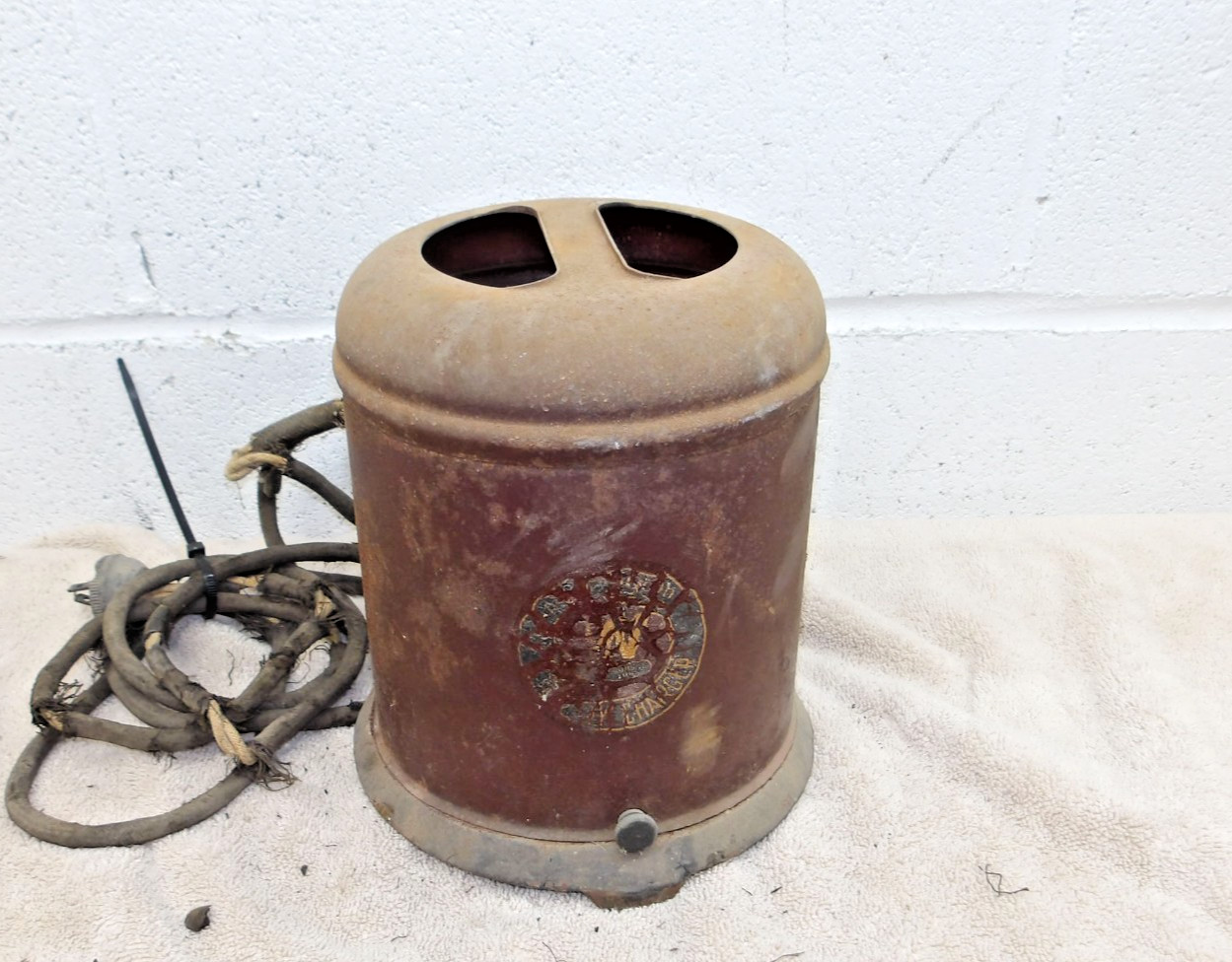 antique 1920's Westinghouse Radio Battery Charger.