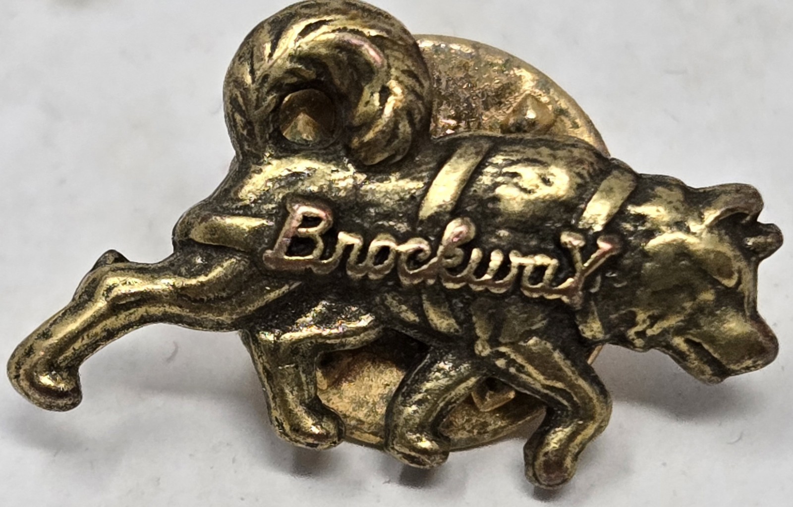 ORGINAL BROCKWAY TRUCKS HUSKY TIE TACK LAPEL PIN ~ EXCELLENT