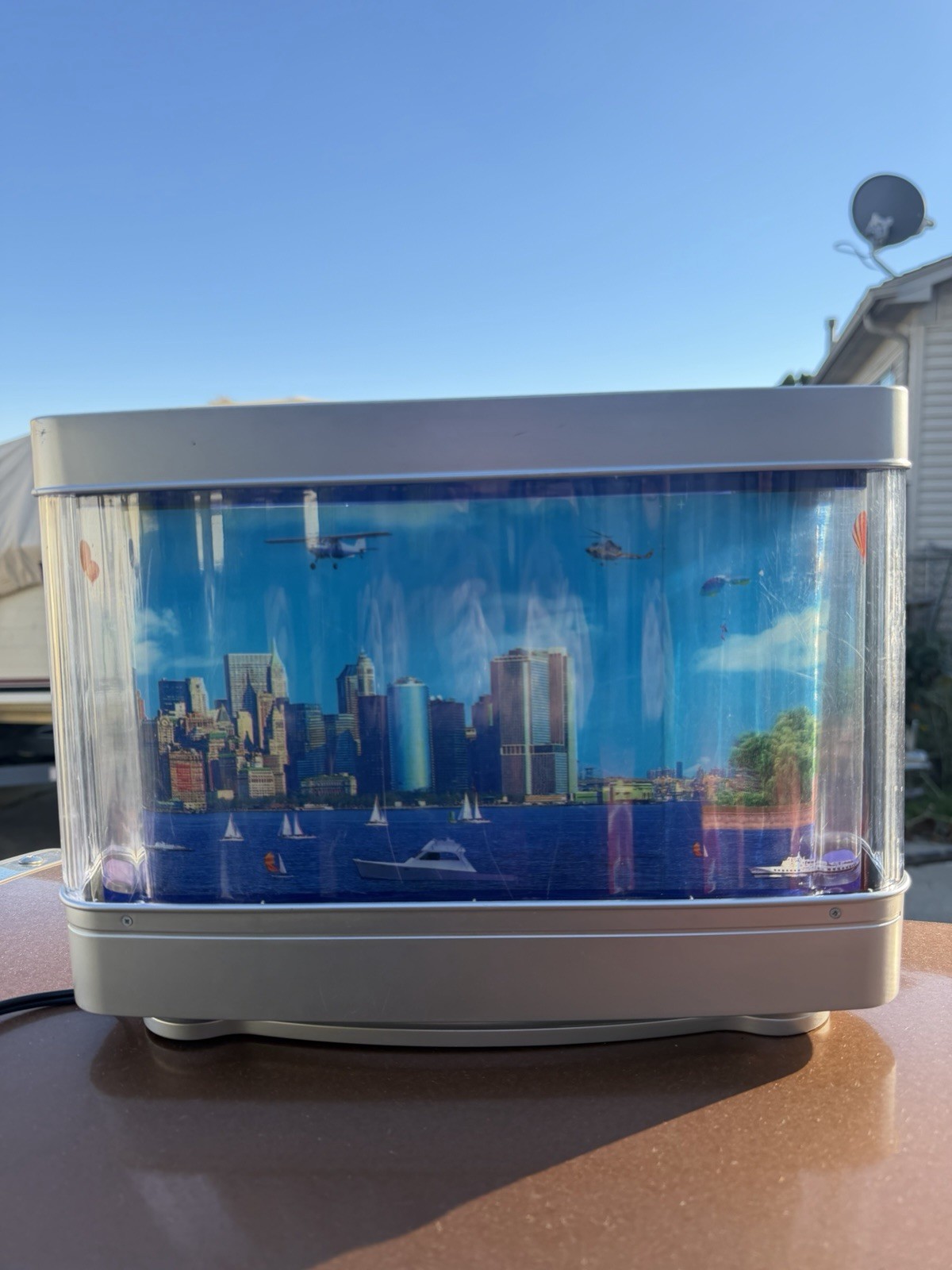 Vtg Y2K Twin Towers WTC NYC Skyline Motion Lamp Seabed Aquarium 
