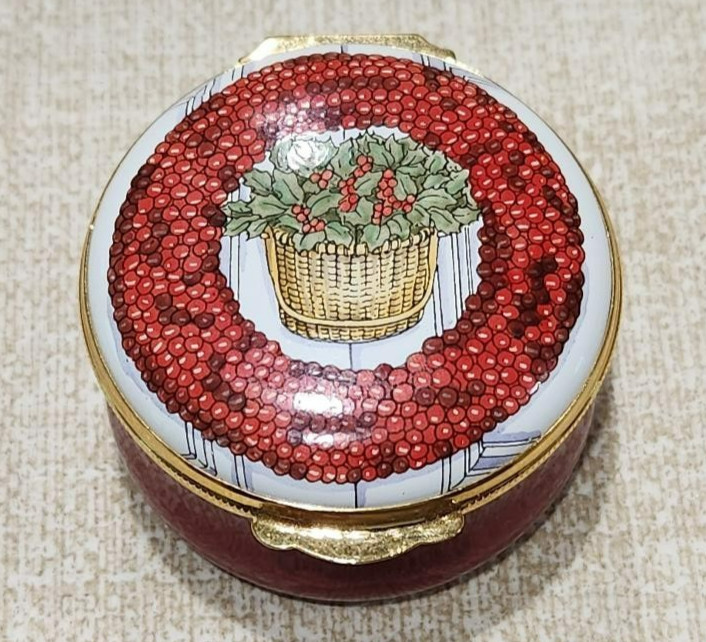 Crummles Enamel Pill Box for Anderson\'s Nantucket- Cranberry Wreath - Limited Ed