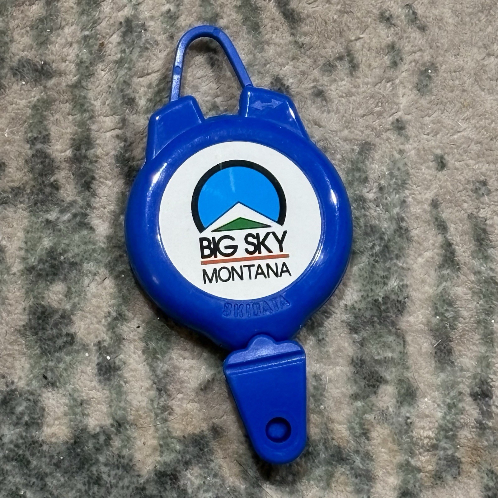 Vintage Big Sky Montana Ski Resort Retractable Ski Pass Holder Ticket Reel Vintage Big Sky Montana Ski Resort Retractable Ski Pass Holder Ticket Reel