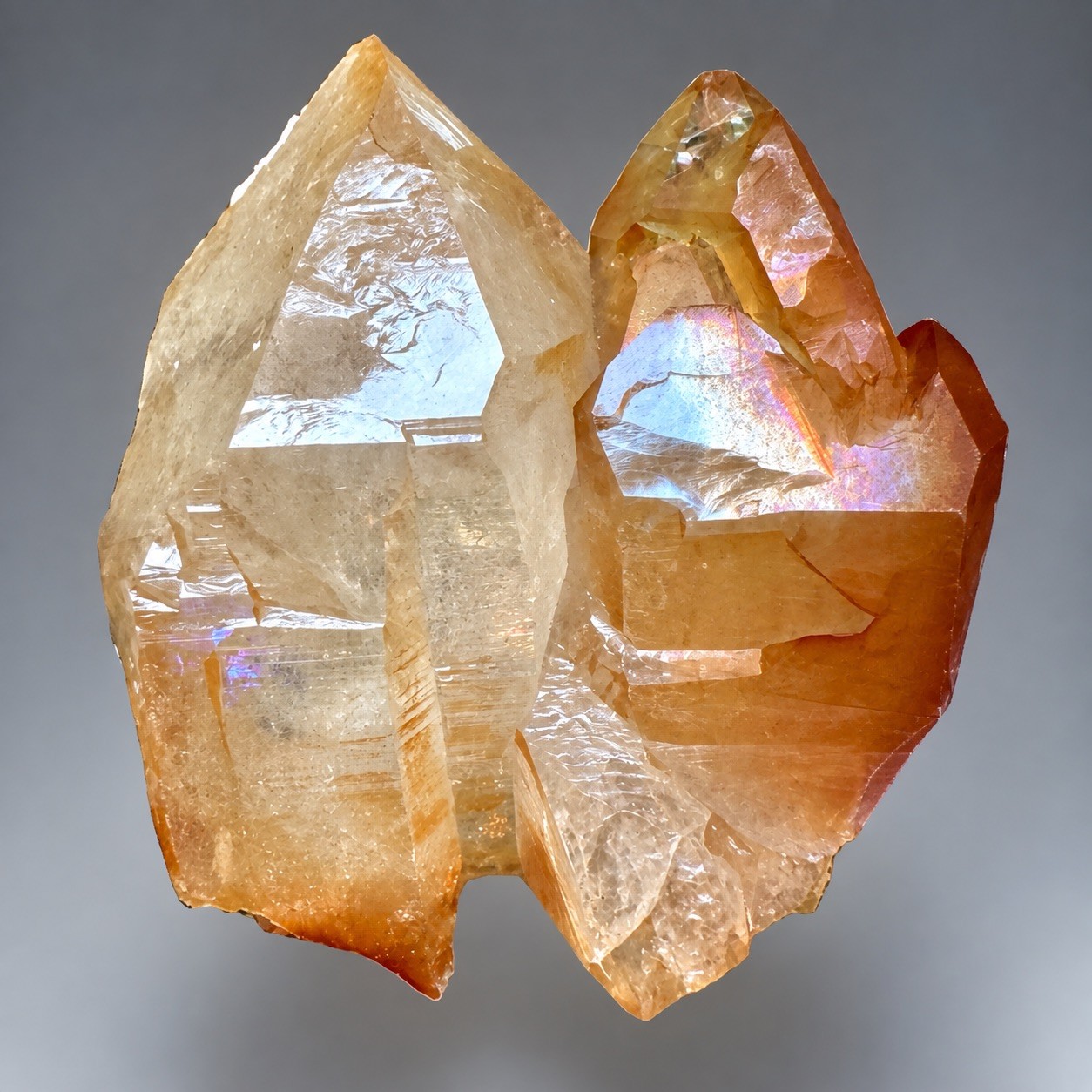 “Rainbow Embrace” Hashupi Himalayan Iridescent Intergrown Twin Quartz Crystal “Rainbow Embrace” Hashupi Himalayan Iridescent Intergrown Twin Quartz Crystal