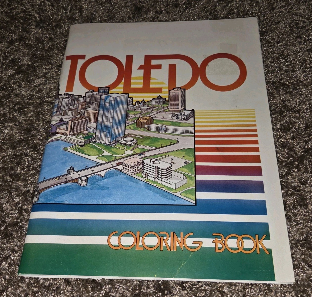 1985 TOLEDO OHIO CITY COLORING BOOK UNUSED zoo Portside Mudhens Art Museum Jeep