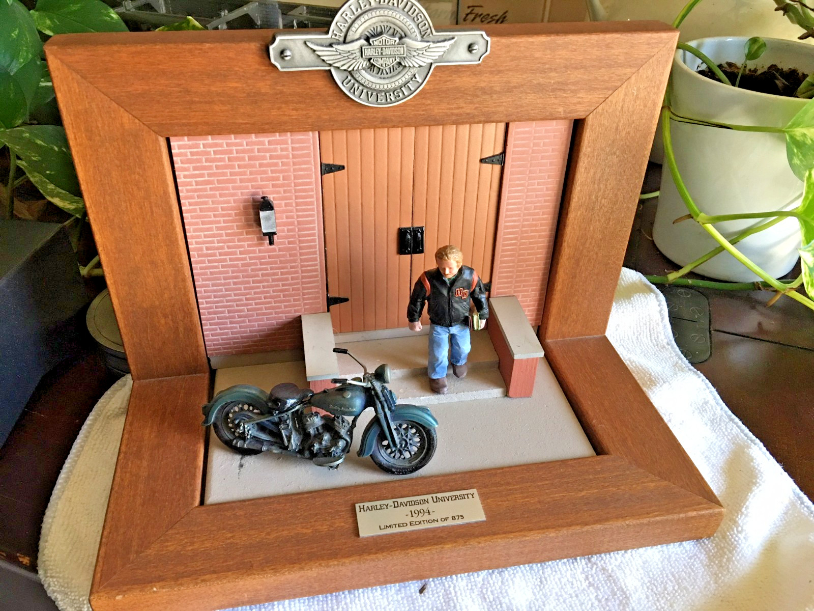 Vintage Harley Davidson University 1994 Statue/Display/Diorama - Limited Edition