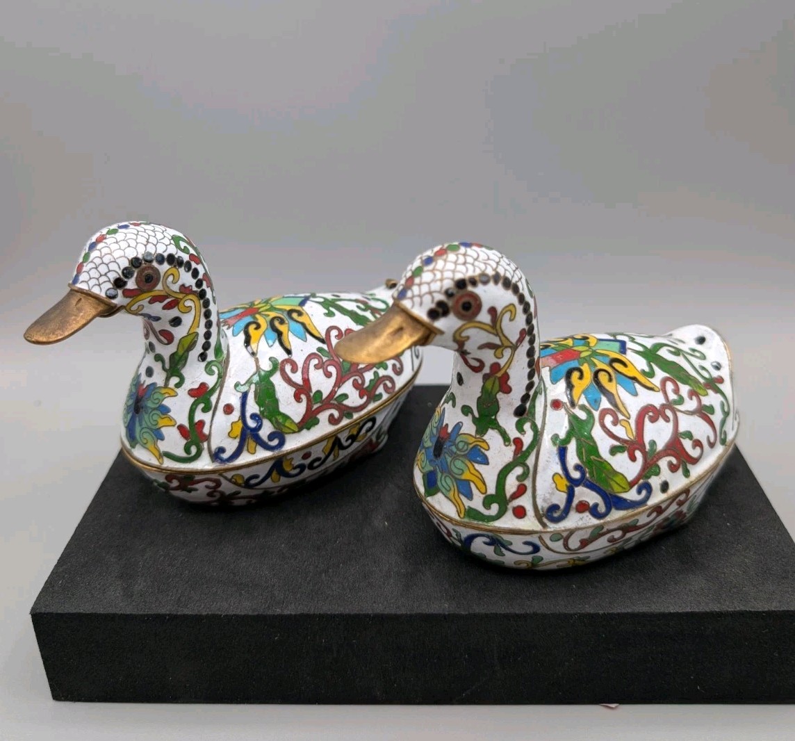 Vintage Chinese Cloisonne Enamel Duck Trinket Boxes Pair White Ground Brass Set