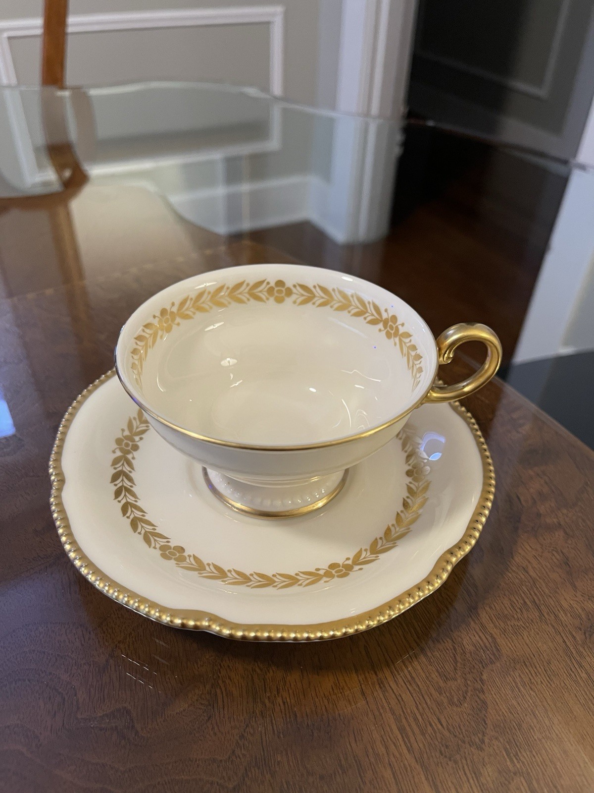  Castleton USA Aria Gold Laurel Wreath Burnished Gold Trim Tea Cups Set of 4