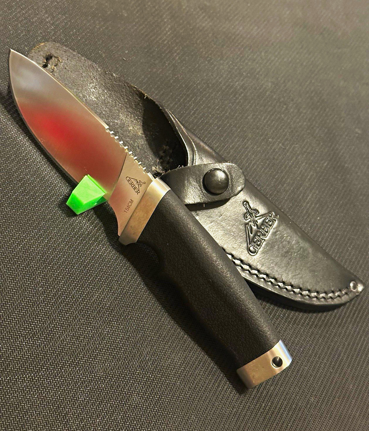 Rare Discontinued Gerber Longbow 154CM hunting knife premium leather sheath 