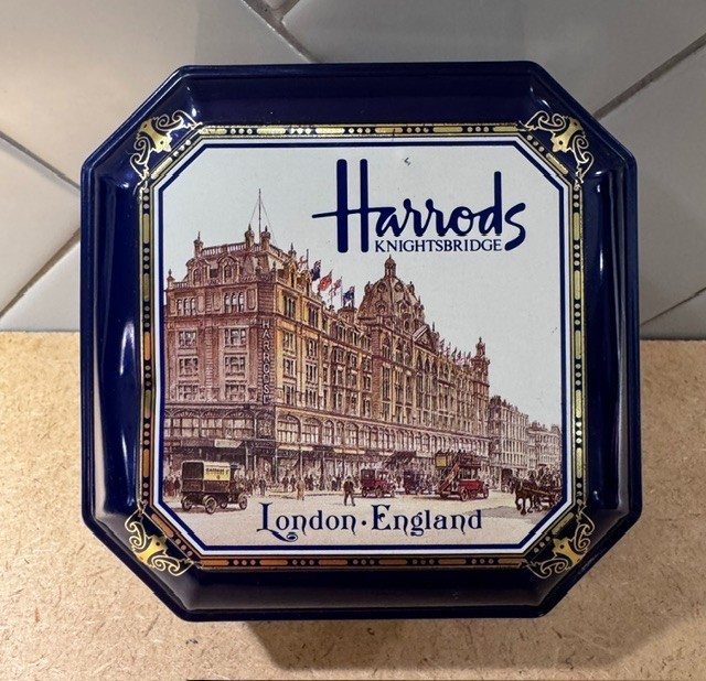 Harrods Knightsbridge London Butterscotch Tin England Storefront Empty Preowned