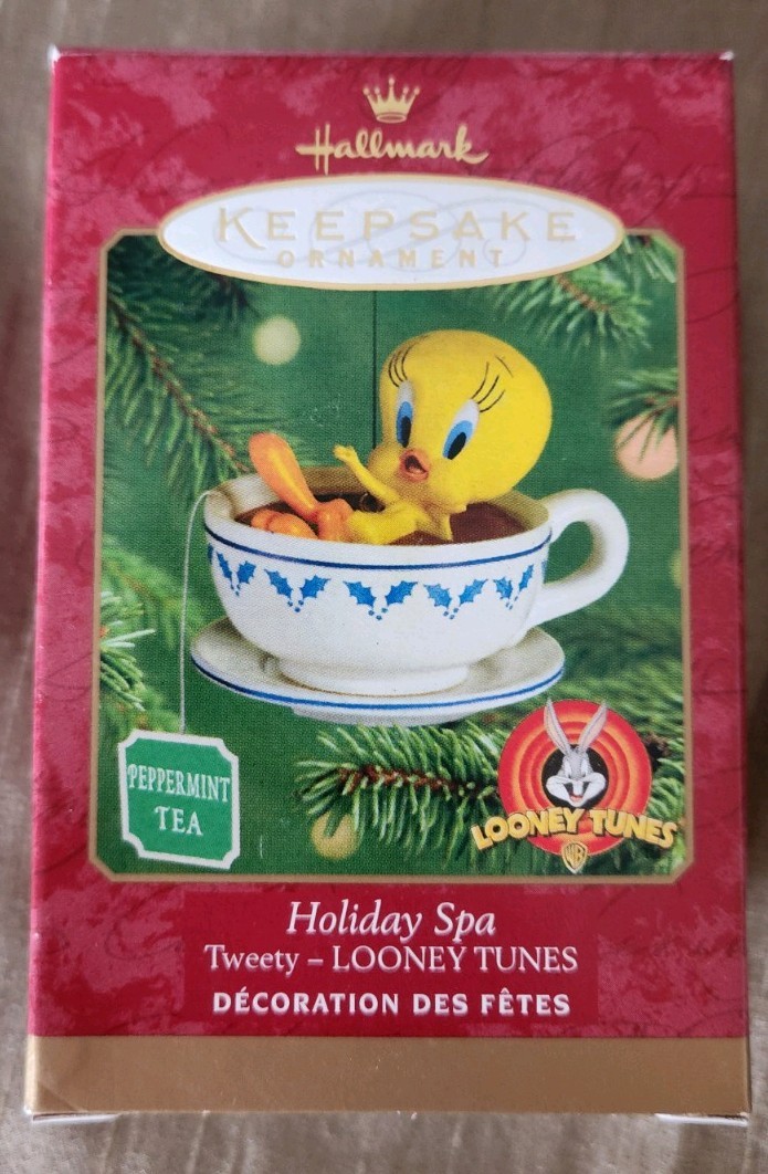 2001 Hallmark Keepsake Ornament Tweety Looney Tunes \