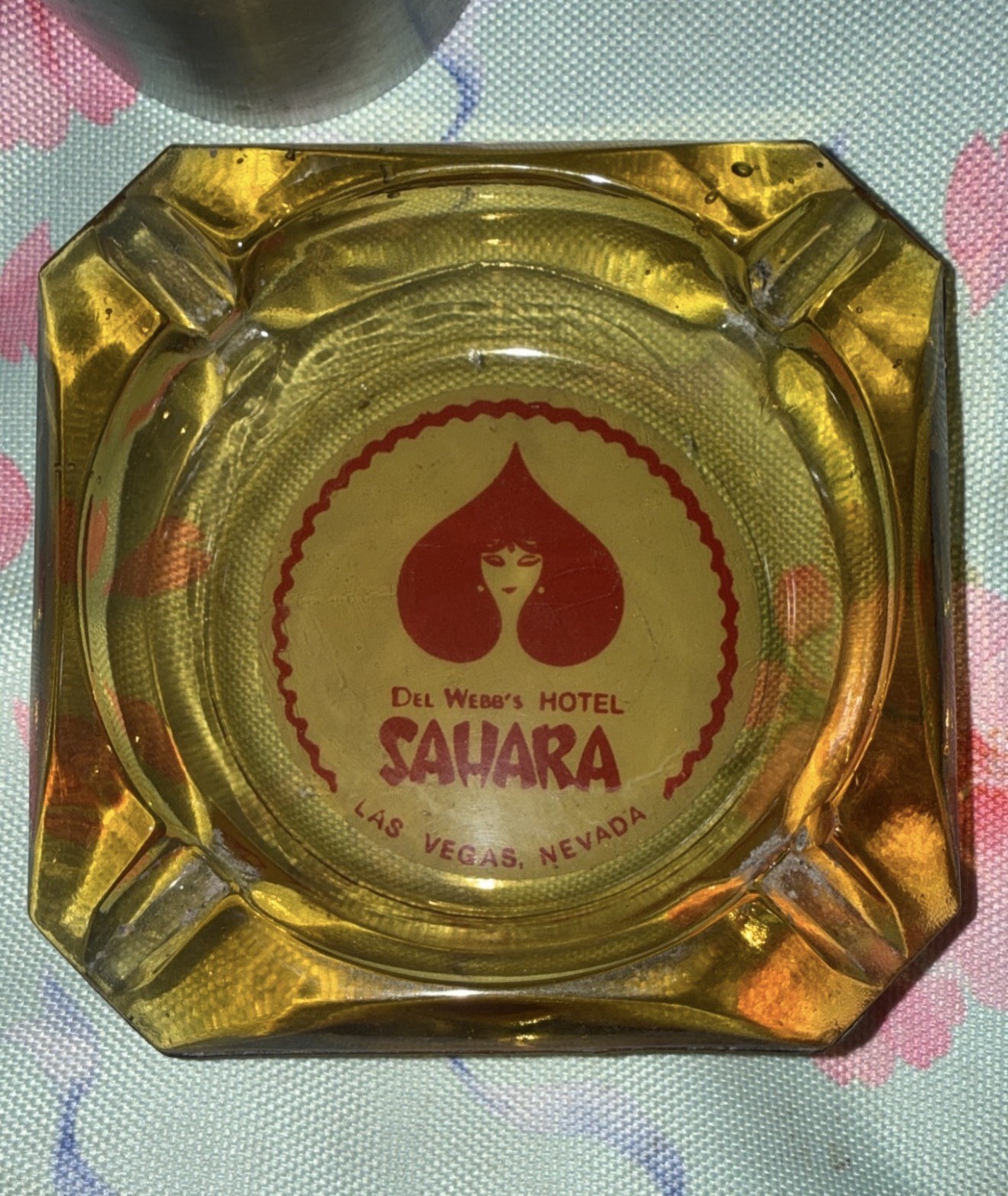 VTG 1960s Del Webb's Sahara Hotel & Casino Amber Glass Ashtray Las Vegas Nevada