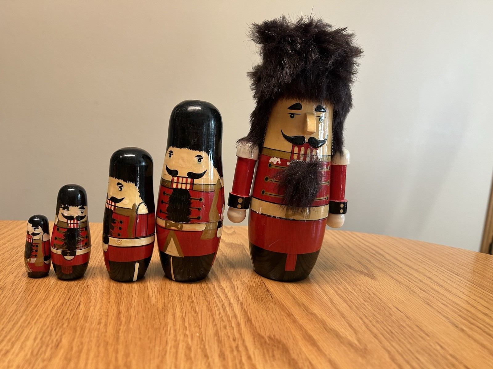 Dept 56 Vintage NUTCRACKER Soldier Nesting Dolls Set of 5 Graduated Figures