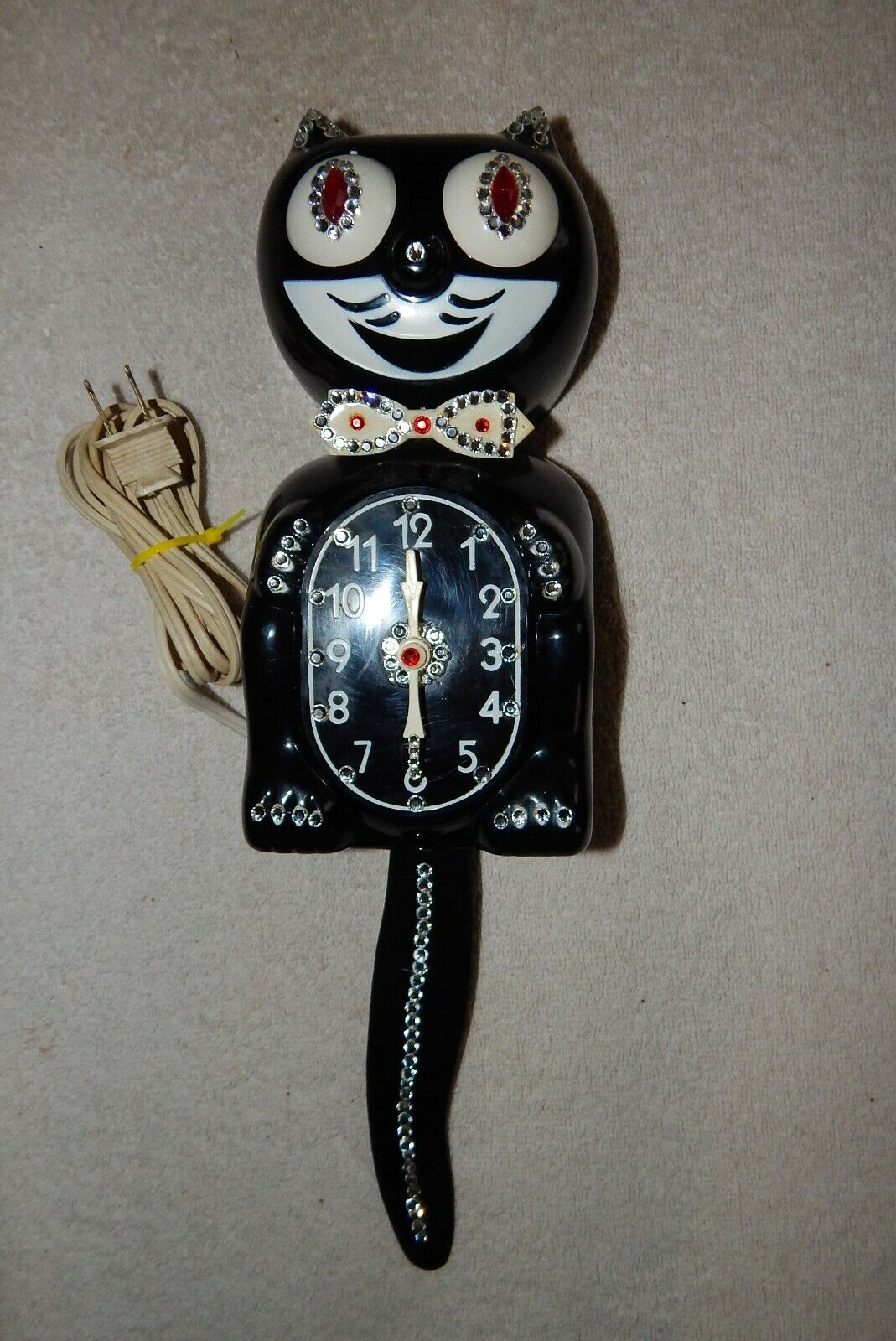 ~Genuine Vintage Electric Black Kit Cat Clock *Work Perfect* Keep Accurate time