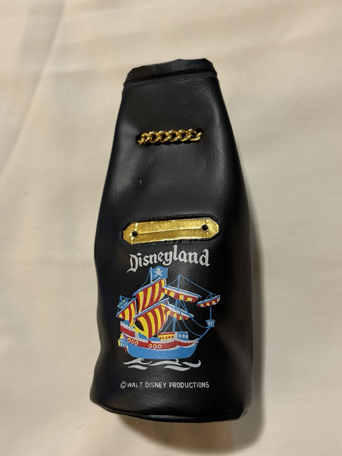 Vintage Disneyland Pirates Of The Caribbean Locking Coin Purse W/keys Pirates