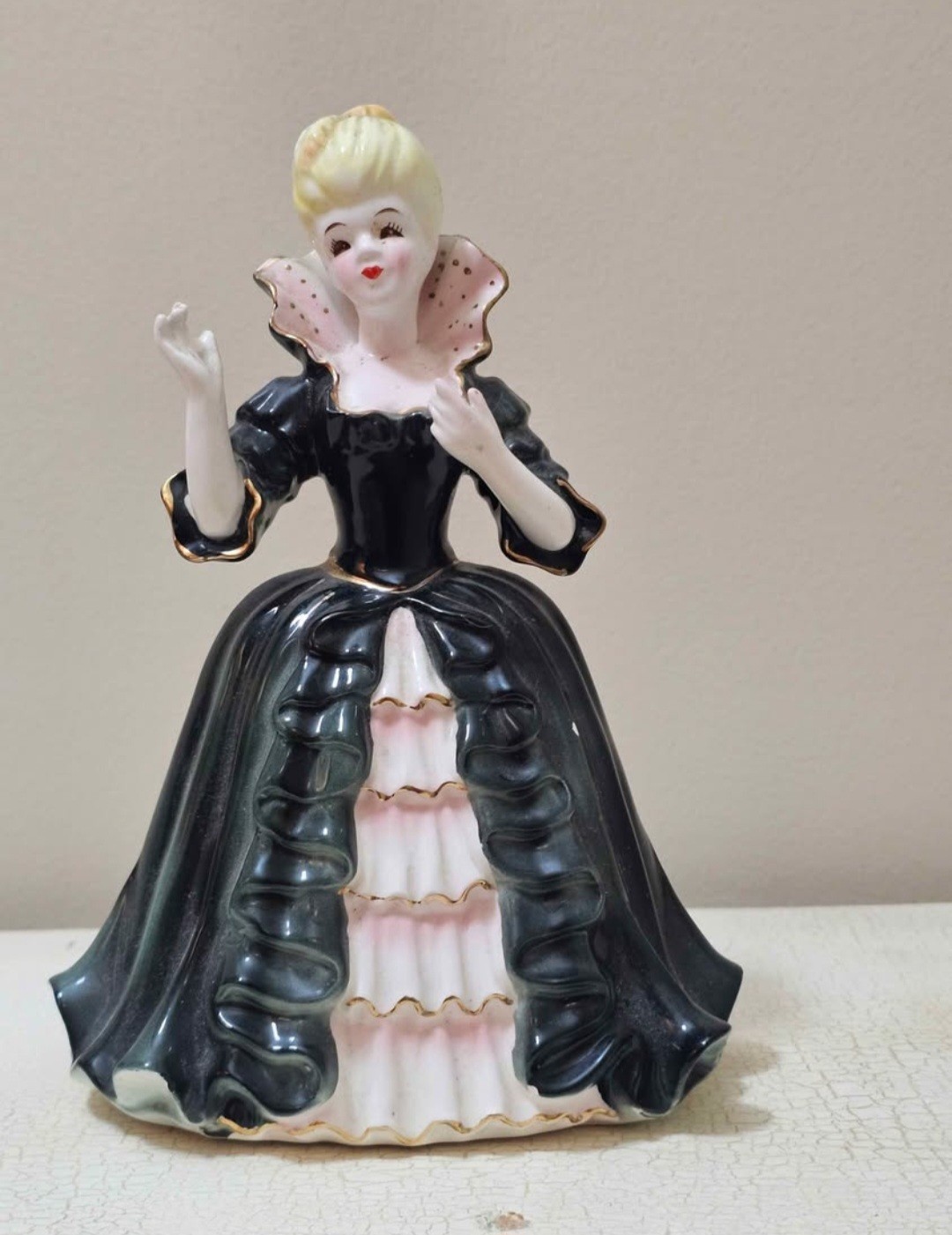 Napco Ceramic Figurine Planter Lady Juliet Vintage 8.5” Vintage Black Dress Gown