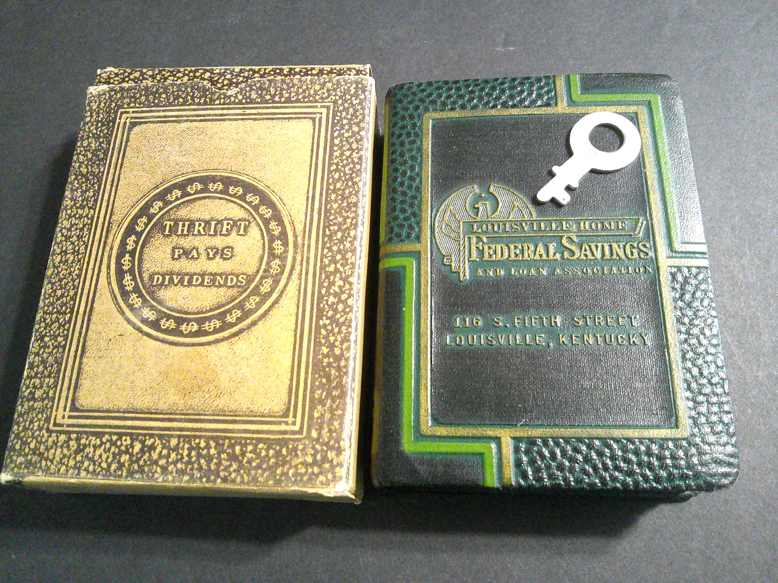 BANKERS UTILITIES BOOK BANK  1st NATIONAL BANK of EUGENE, MINT CONDITION  1 KEY