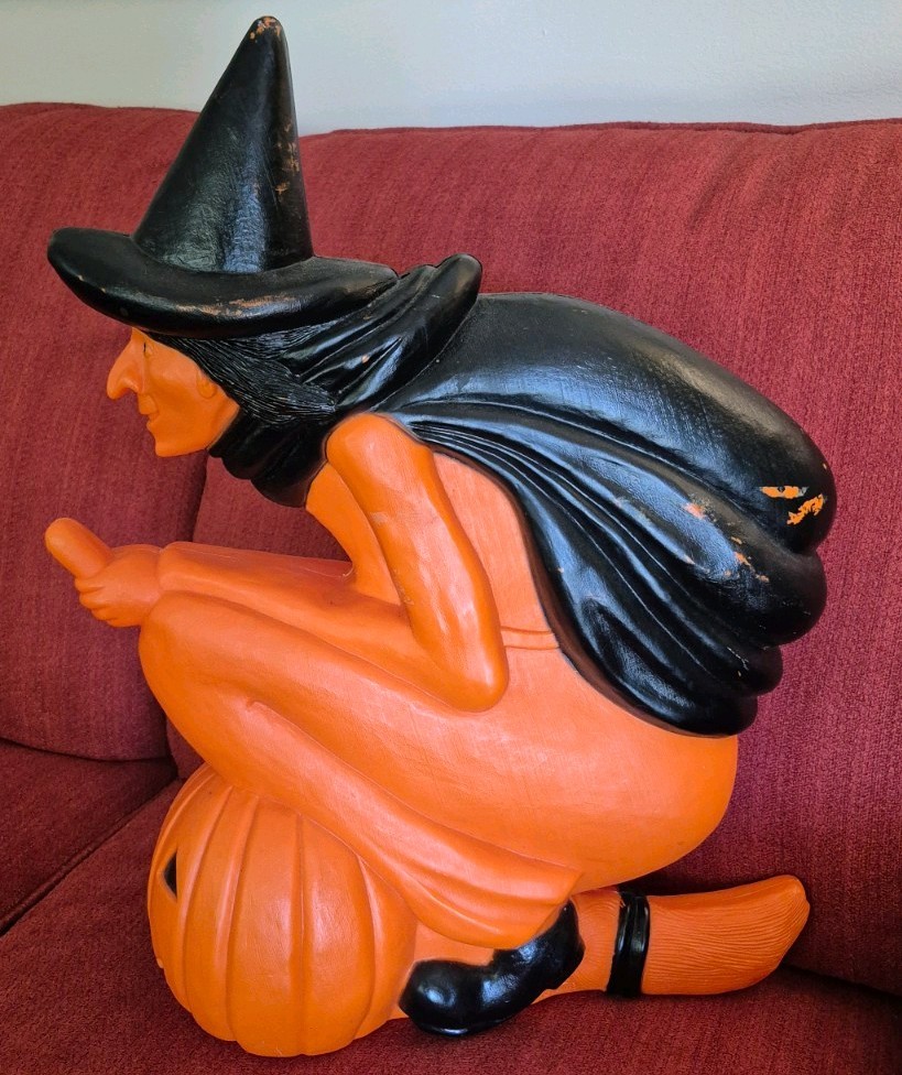  Don Featherstone Vintage Blow Mold Orange Witch On Broom With Pumpkin 1992