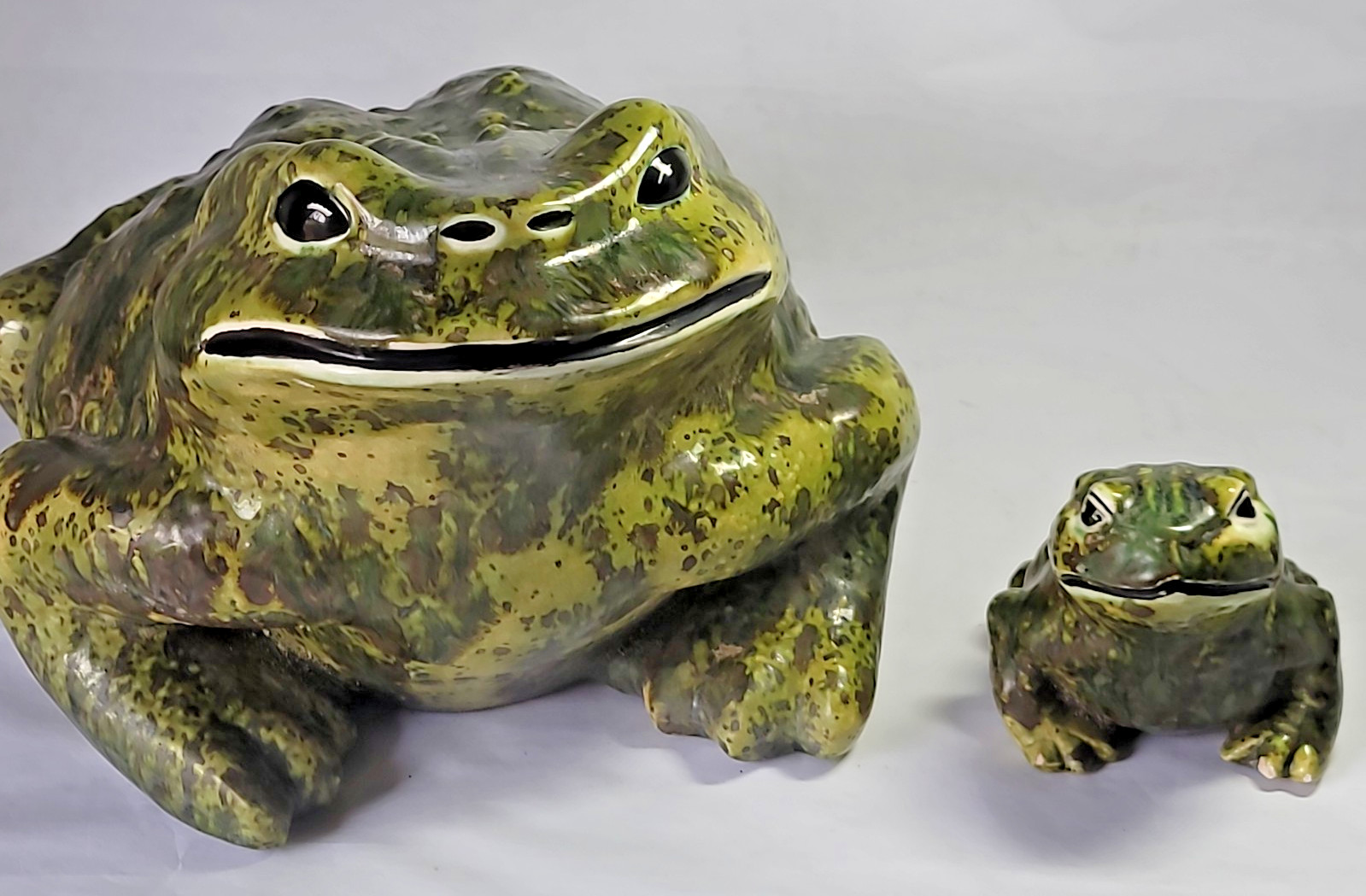 2 MCM Vtg Arnels Large XL Ceramic Frog &Baby Toad Garden Decor Green Statue