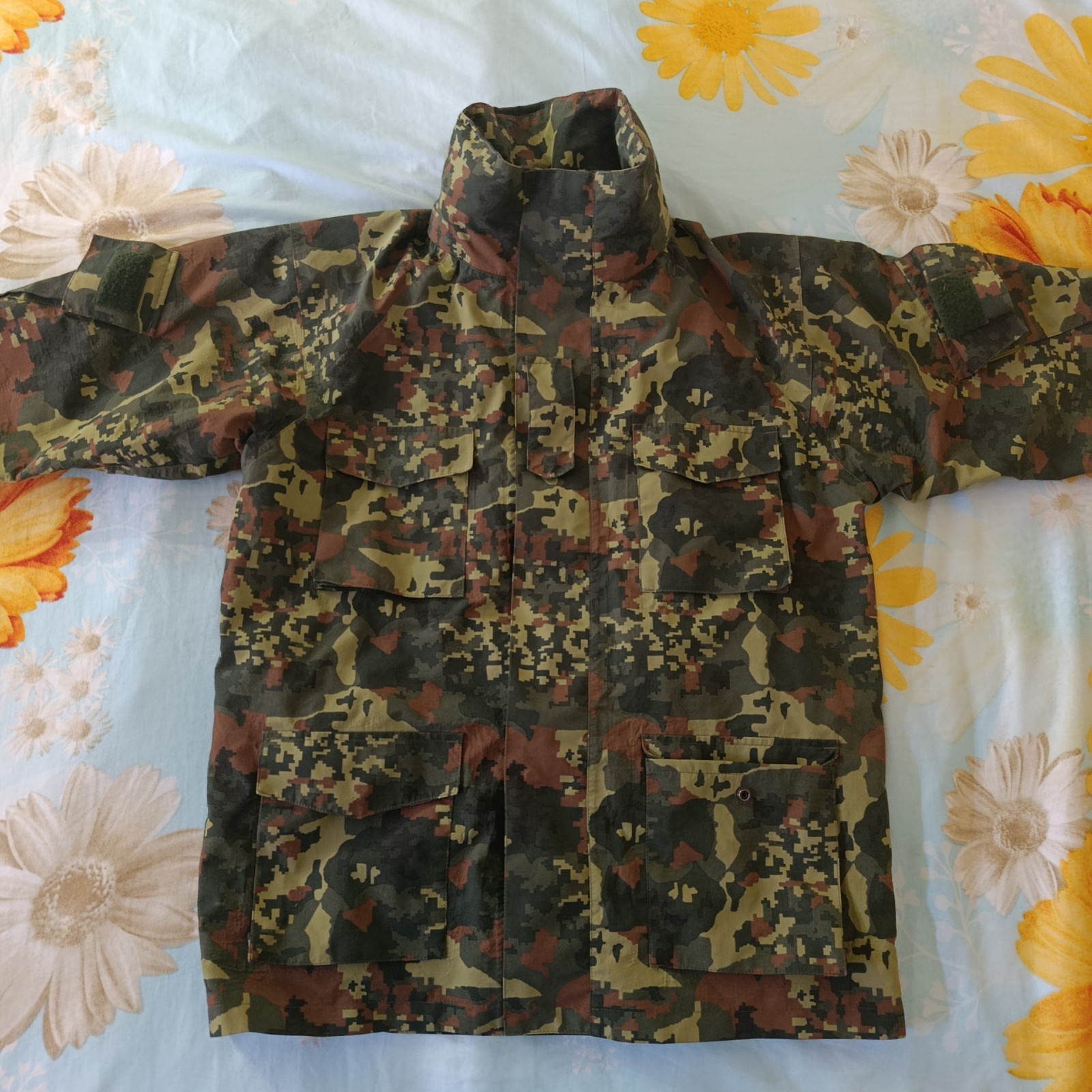 Albanian Armed Force Army Camouflage Winter Jacket ( No Original Label ) Size SL