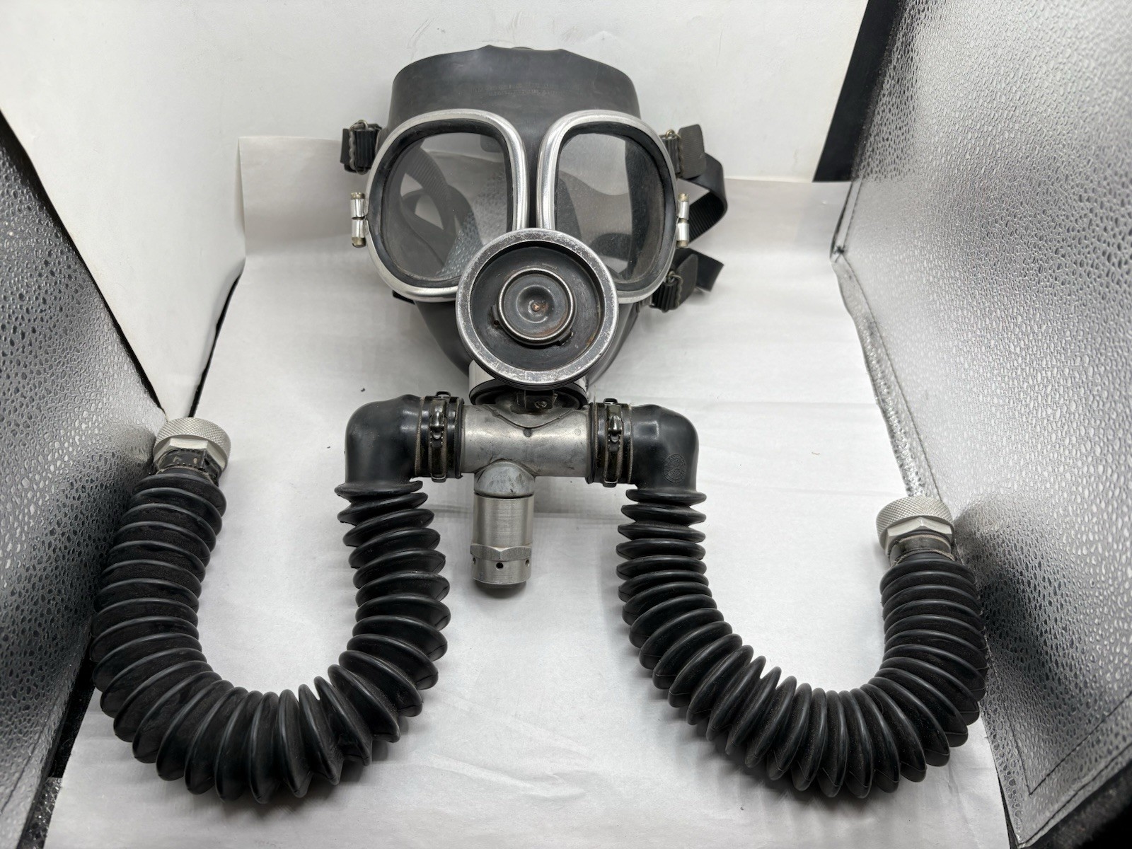 Vintage 1959 MSA Mine Safety Appliances Rescue Oxygen Mask McCaa Apparatus