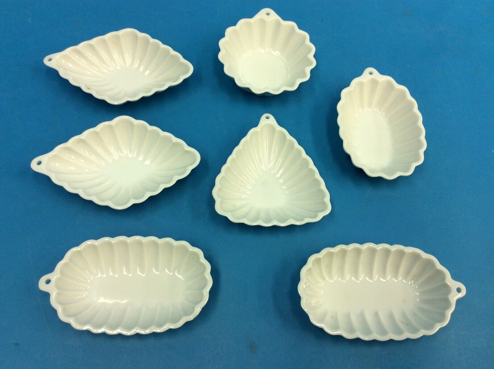 Small Ruffled Glass Decorative White Shell-Like Hanging Salt Cellars Bowls