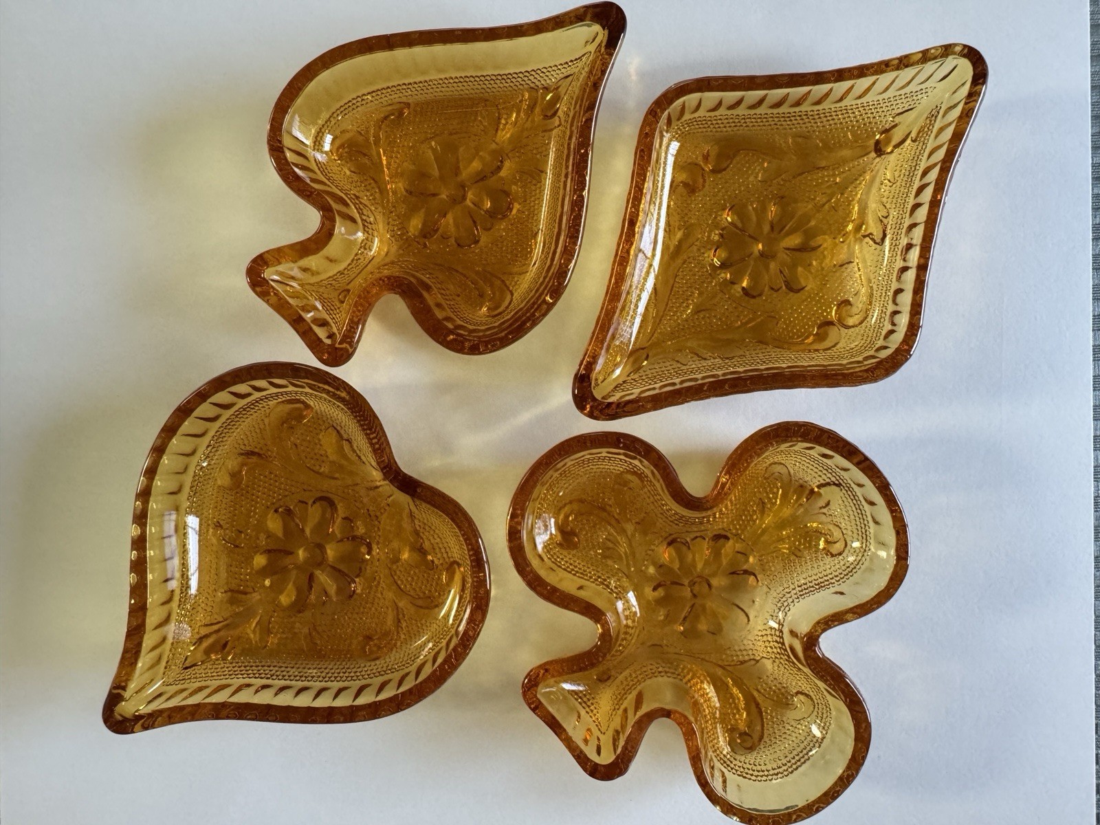 Vintage Tiara Glass Amber Playing Card Suit Trinket Dishes 4 Pc Heart Club Spade