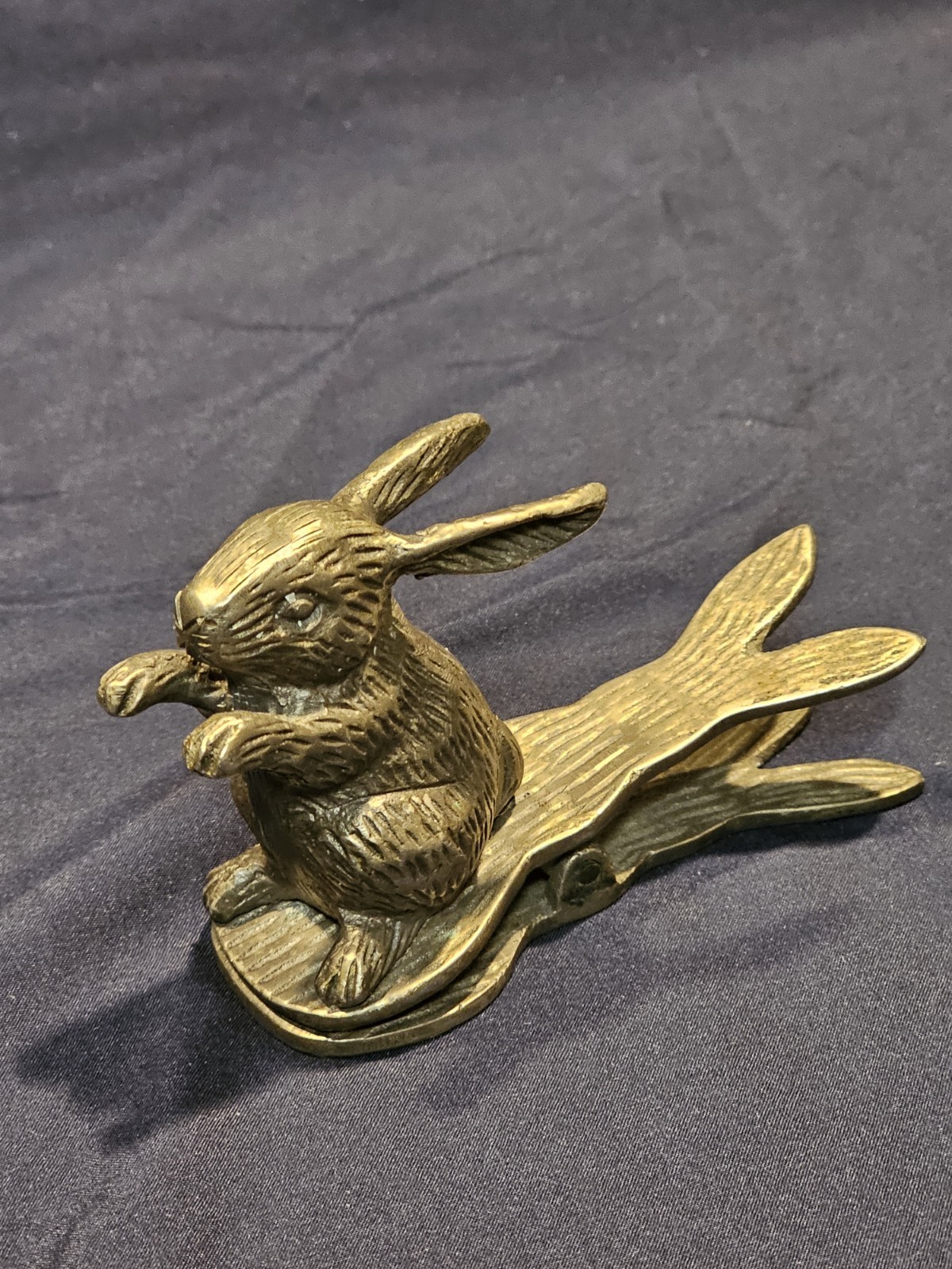 Vintage Cast Pewter Rabbit With Clip Attachment (door knocker?) Vintage Cast Pewter Rabbit With Clip Attachment (door knocker?)