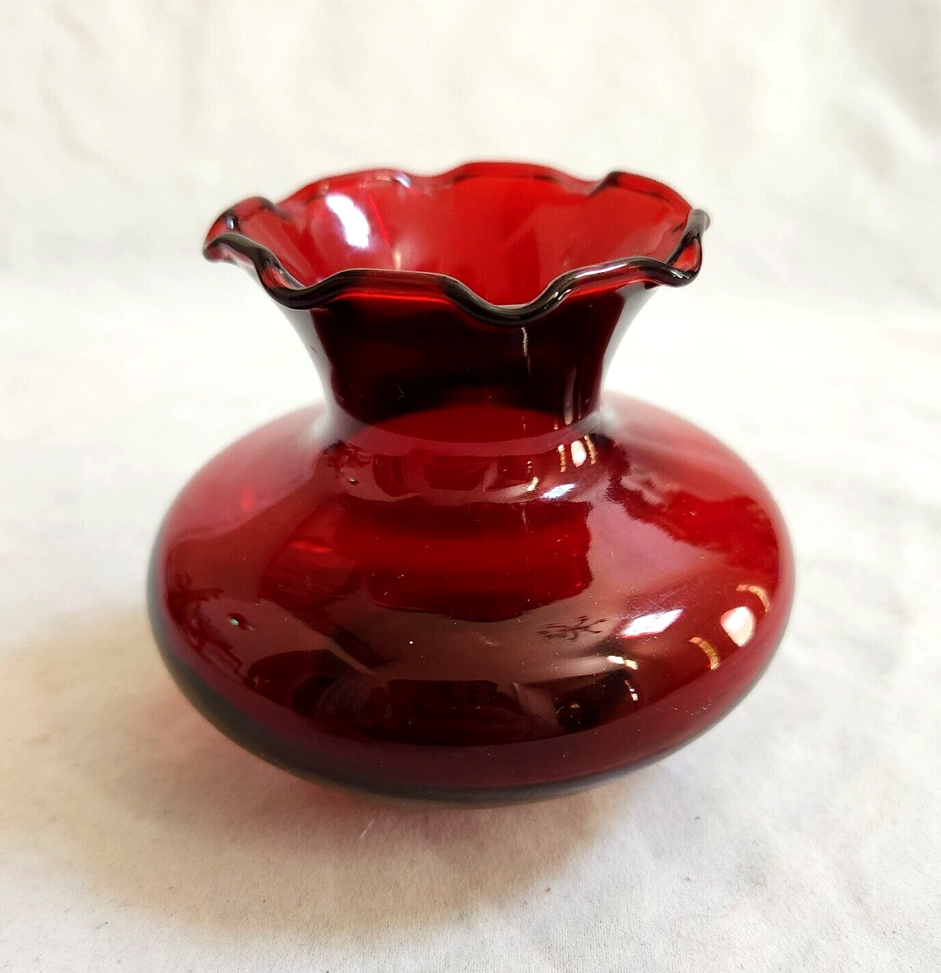 Anchor Hocking? Ruby Red Ruffled Edge Art Glass Bud Vase 3.25
