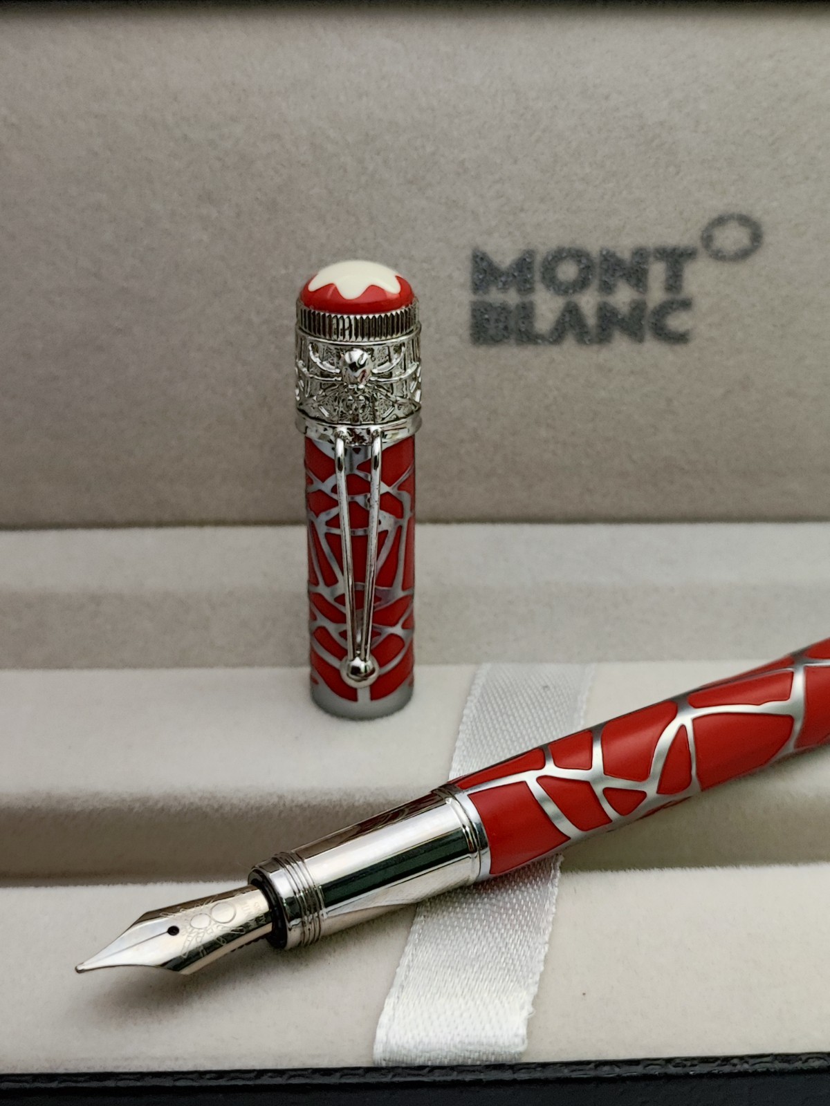 Montblanc Heritage Collection Spider Fountain Pen - 