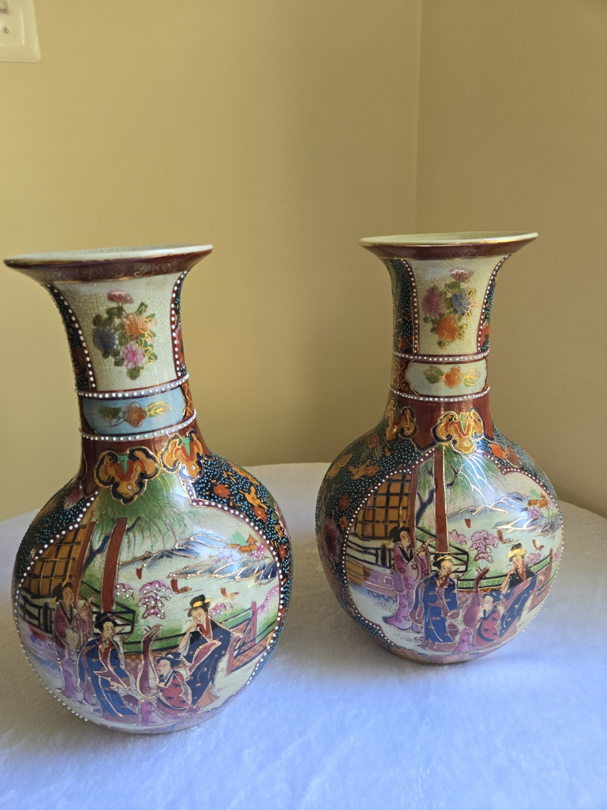 Vintage Pair Royal Satsuma Hand Painted Geisha Vases Gold Crackle 12