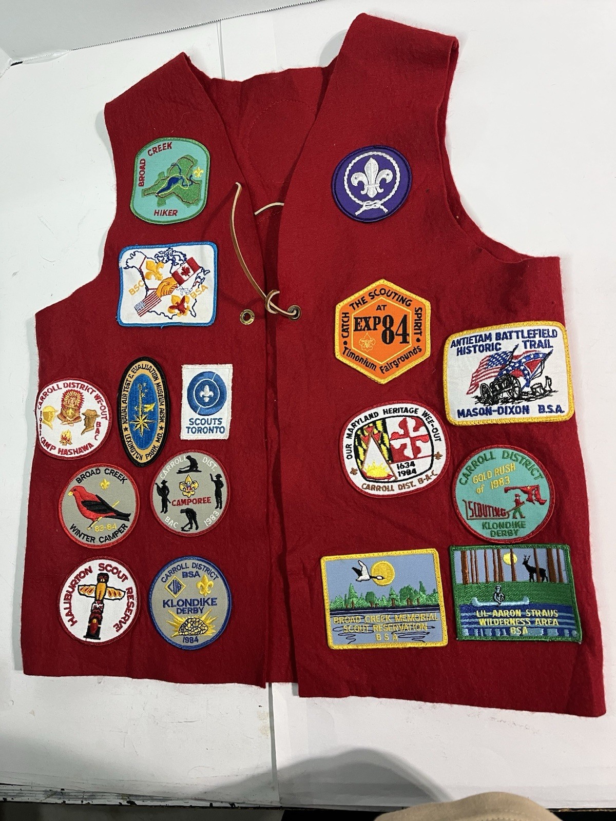 VTG Boy Scouts of America Red Felt Vest Many Patches E