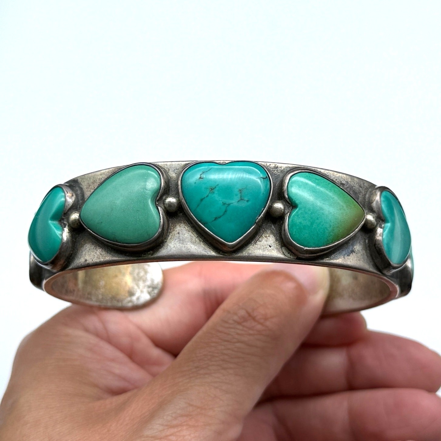 Vintage Anglo Tom DeWitt Turquoise Heart Silver Bracelet Cuff 8-3/8