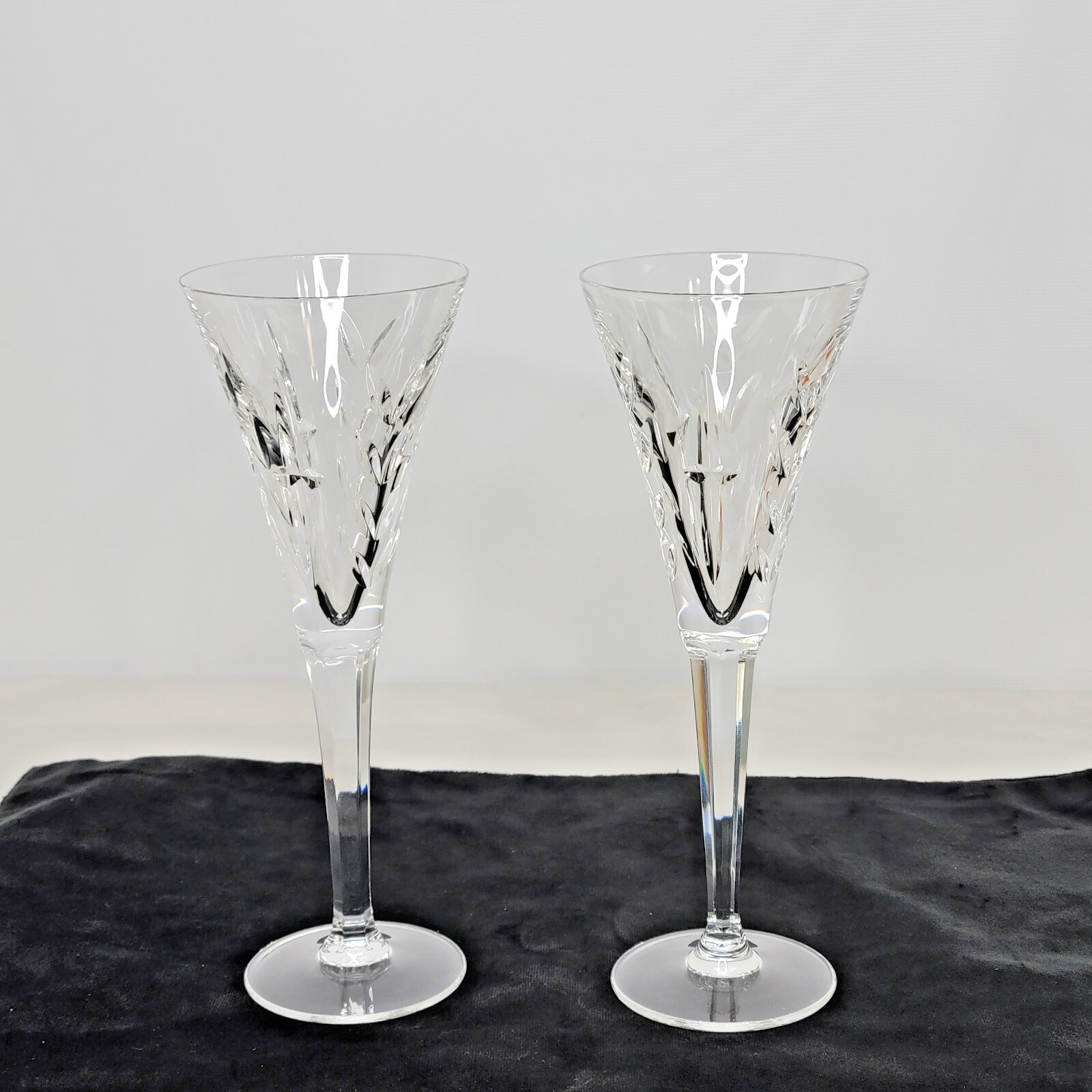 Pair Of Waterford America’s Heritage Lincoln Toasting Fluted Champagne Glasses Pair Of Waterford America’s Heritage Lincoln Toasting Fluted Champagne Glasses