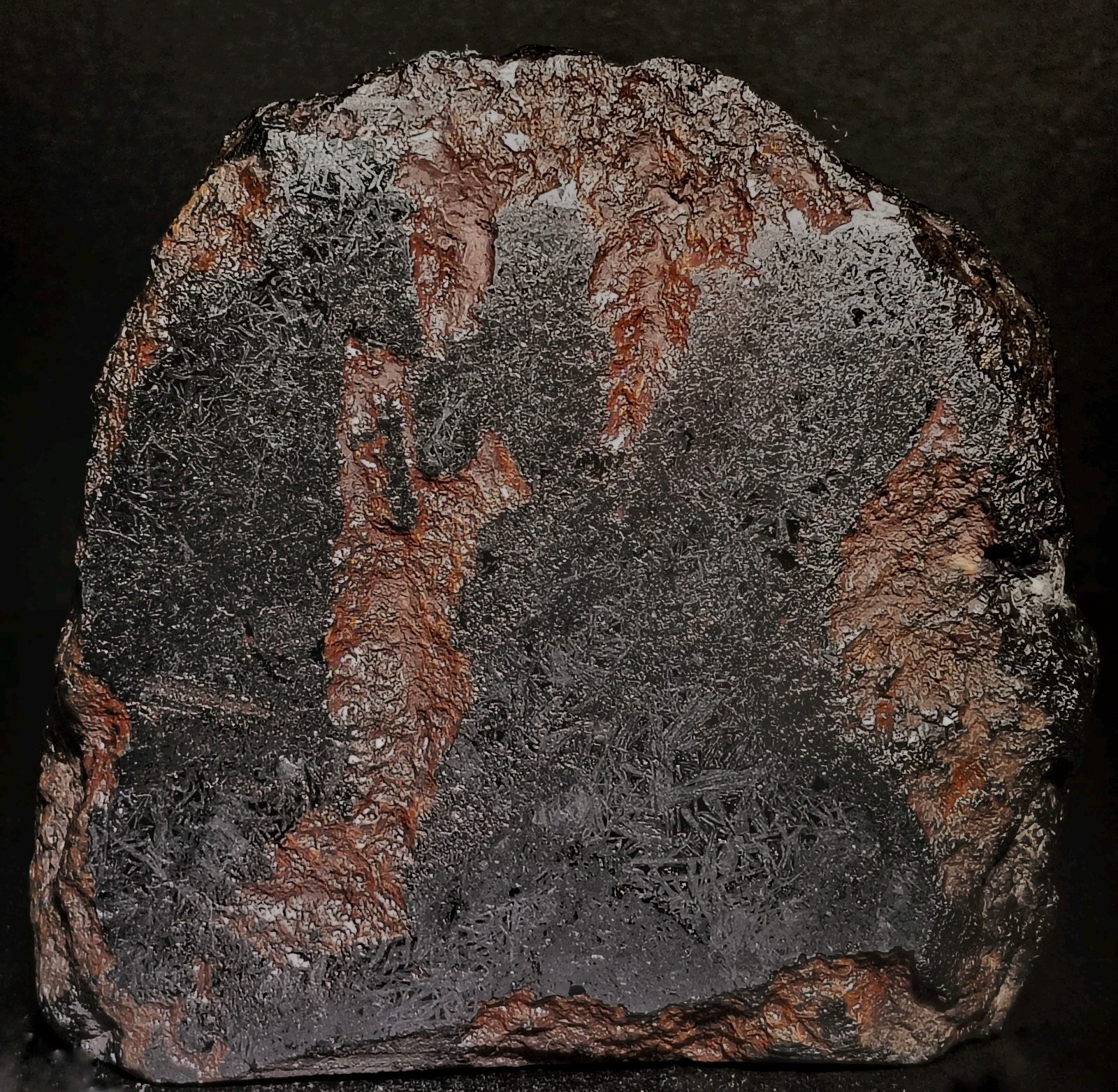 RARE 876g Shepherd Mountain Magnetic Specular Hematite & Magnetite - Epic Civil