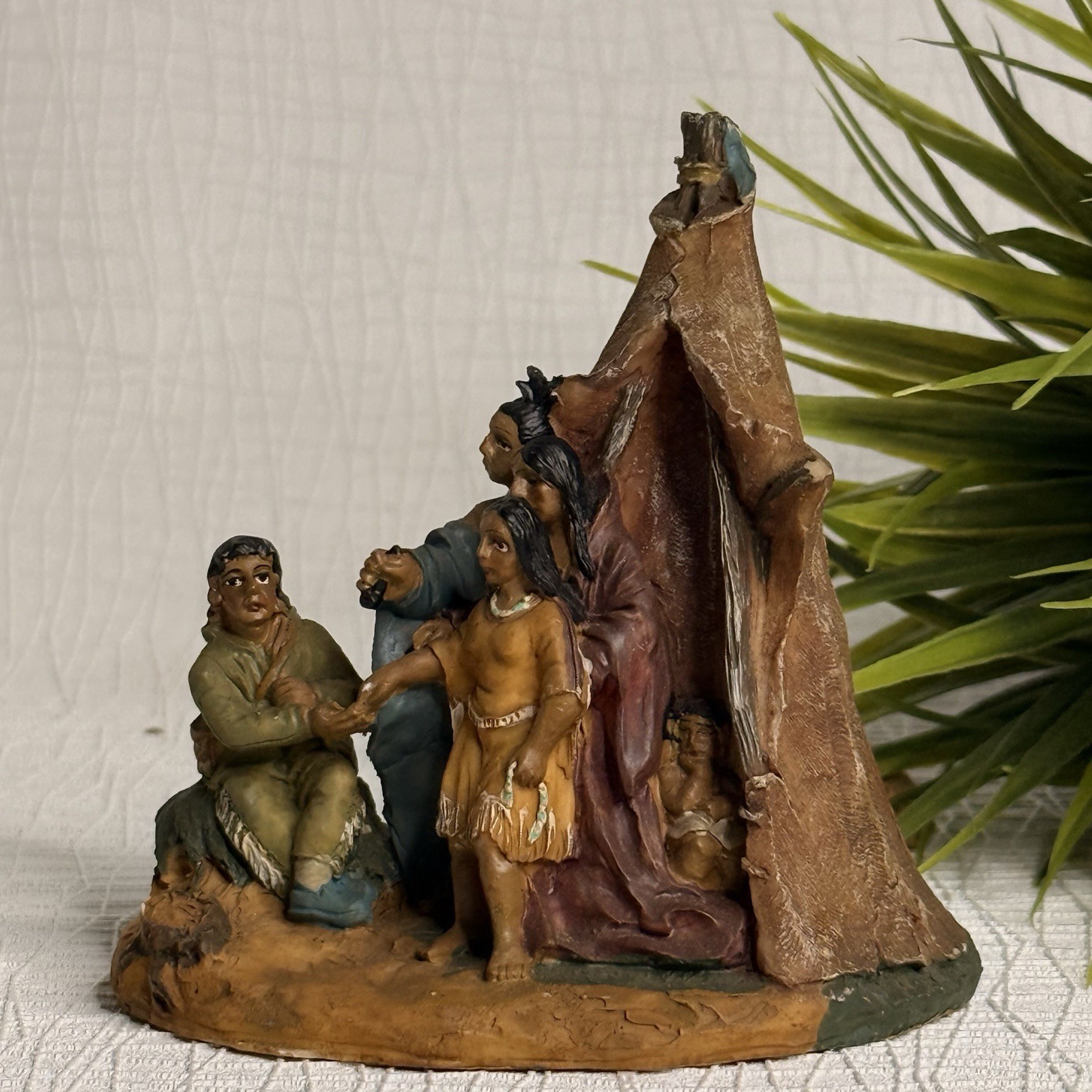 Vintage Style Native American Teepee Scene Figurine Cabin Lodge Decor