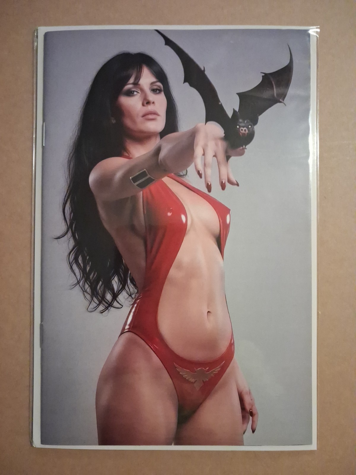 Keys Comics #3 Vampirella Cosplay VIRGIN NICE Variant Ltd 100 NM 