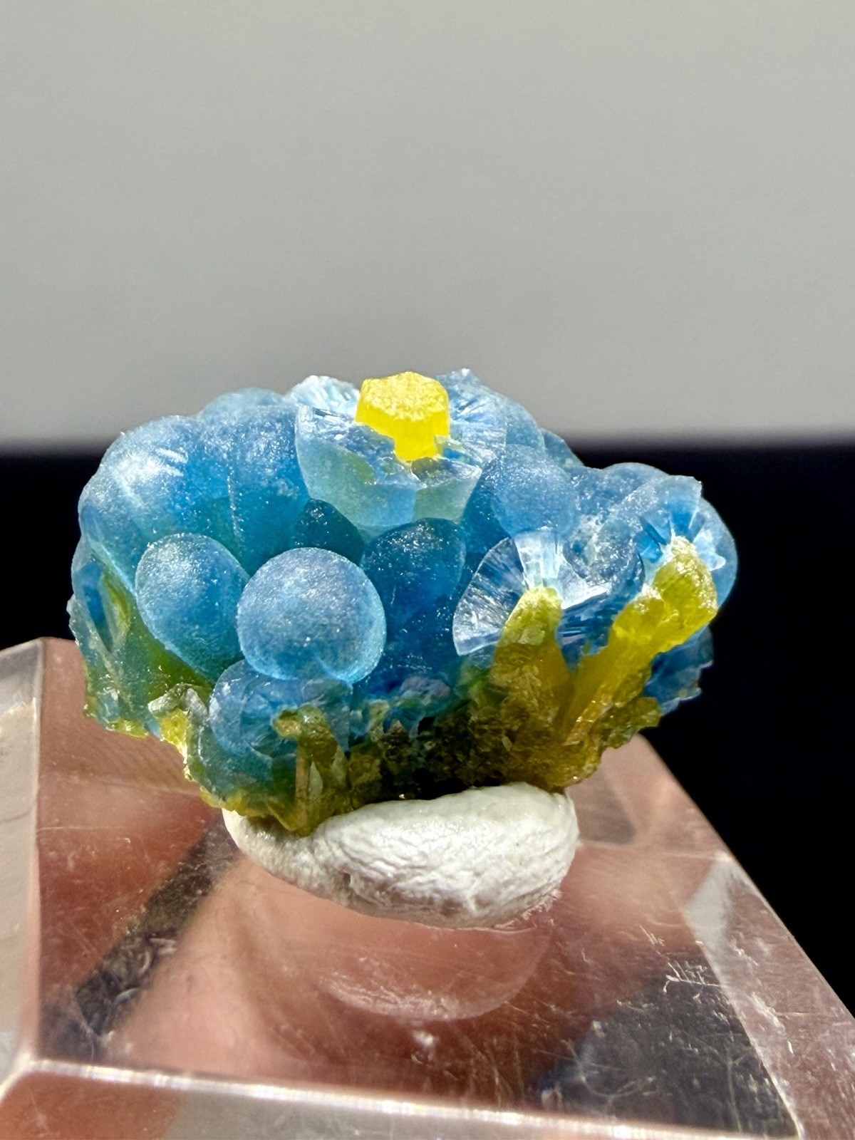 Rare Plumbogummite Specimen from Yangshuo Mine, Guangxi Zhuang, China, 2cm, 14gm Rare Plumbogummite Specimen from Yangshuo Mine, Guangxi Zhuang, China, 2cm, 14gm