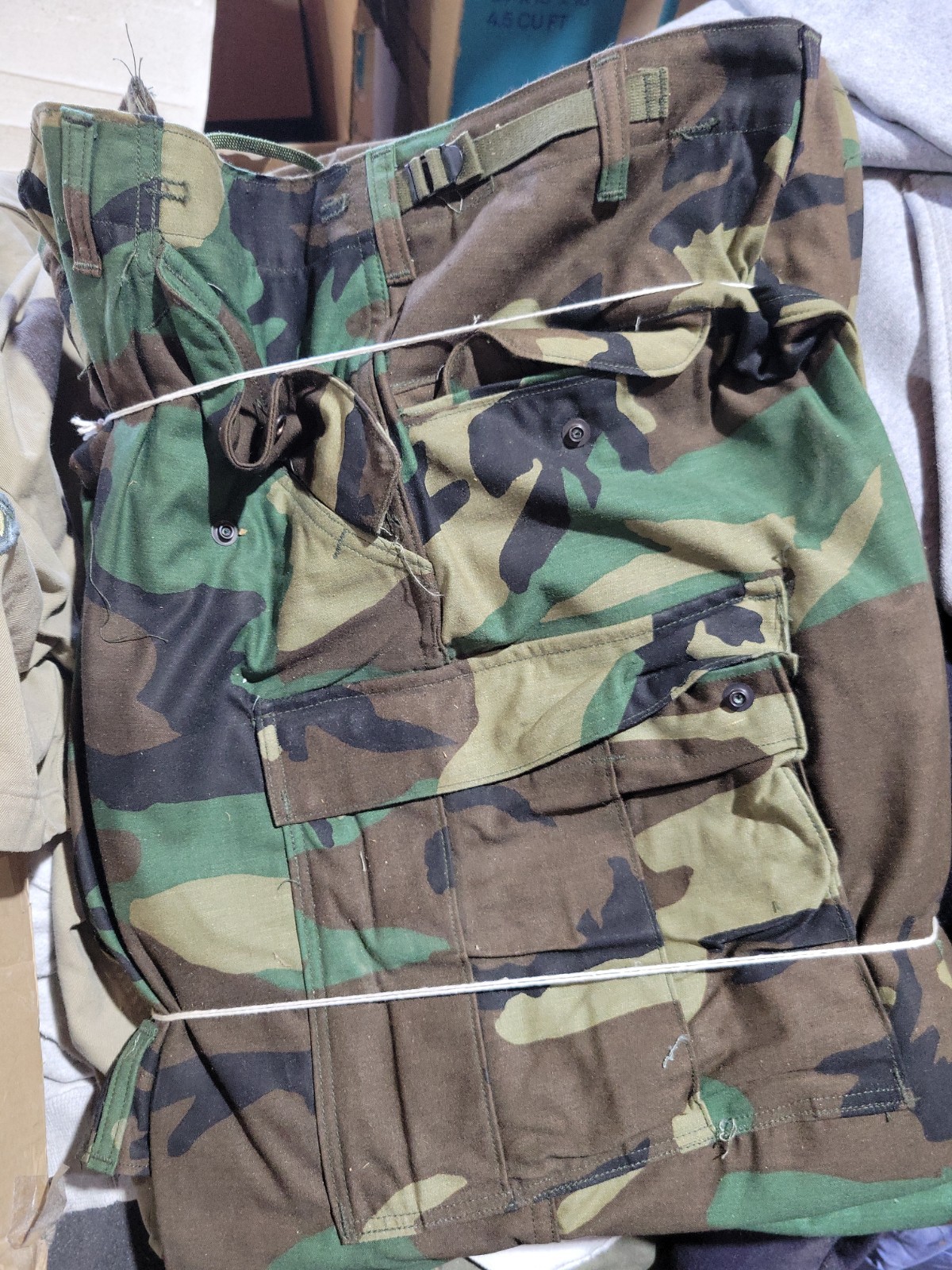 Vintage US Army M65 Field Pants Mens Medium Woodland Camo Cold Weather BDU 1980s Vintage US Army M65 Field Pants Mens Medium Woodland Camo Cold Weather BDU 1980s