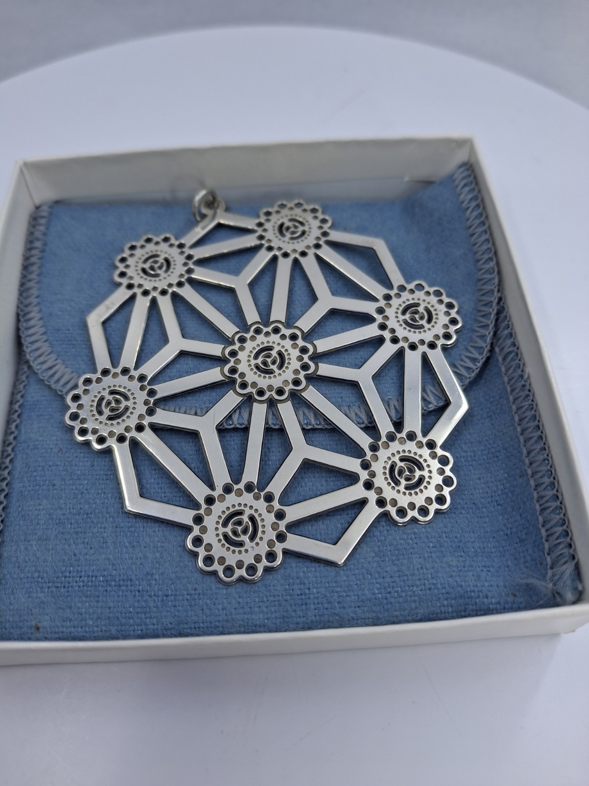 925 1986 Metropolitan Museum Of Art Japanese Snowflake Ornament 19.4g