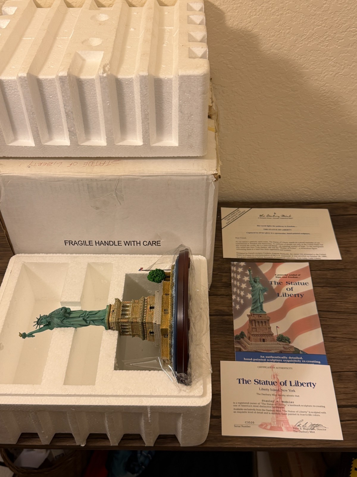 Danbury Mint The Statue of Liberty + box and COA