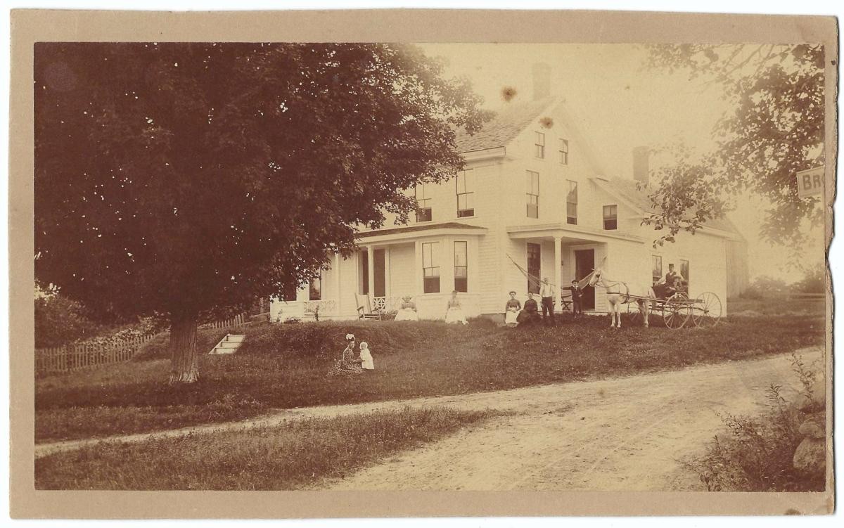 Bradford, Vermont Inn or Public House & Outside Guests Cabinet Photo