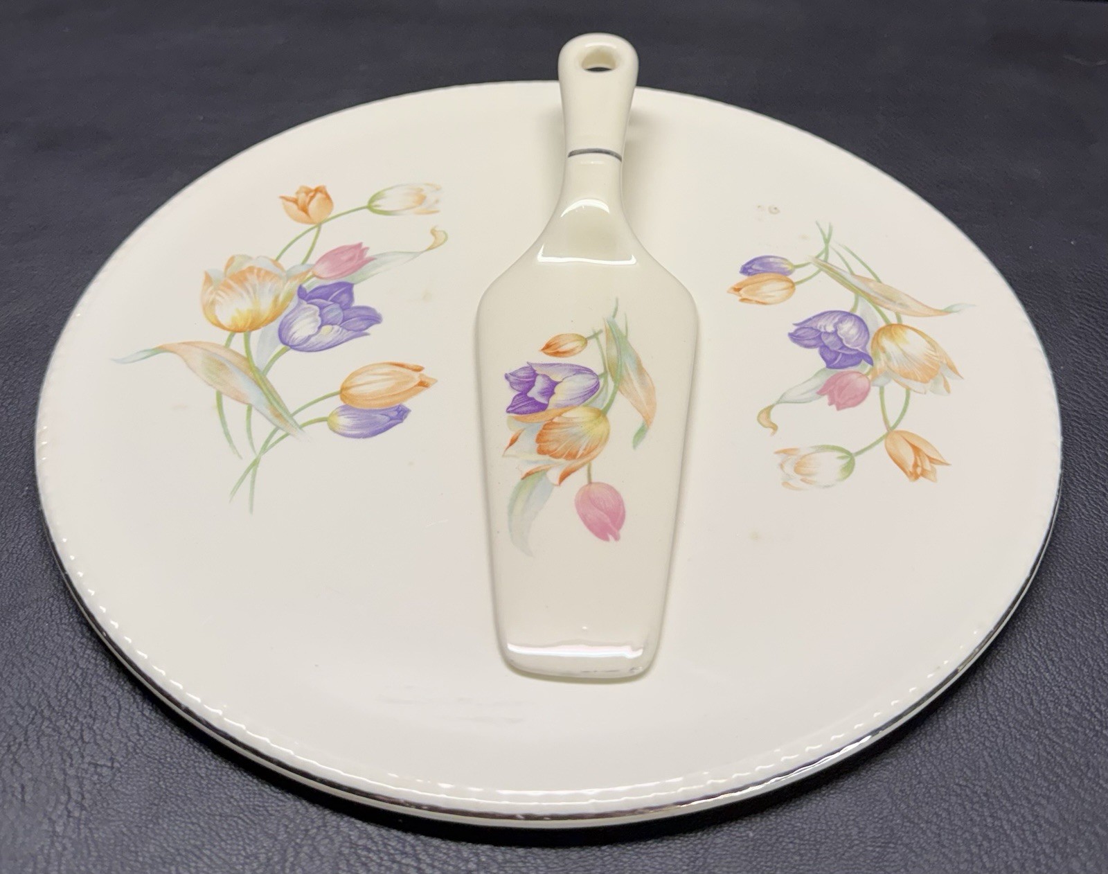 Vintage Harker Pottery Floral Platter Plate w/Serving Knife – Cream w/ Tulips