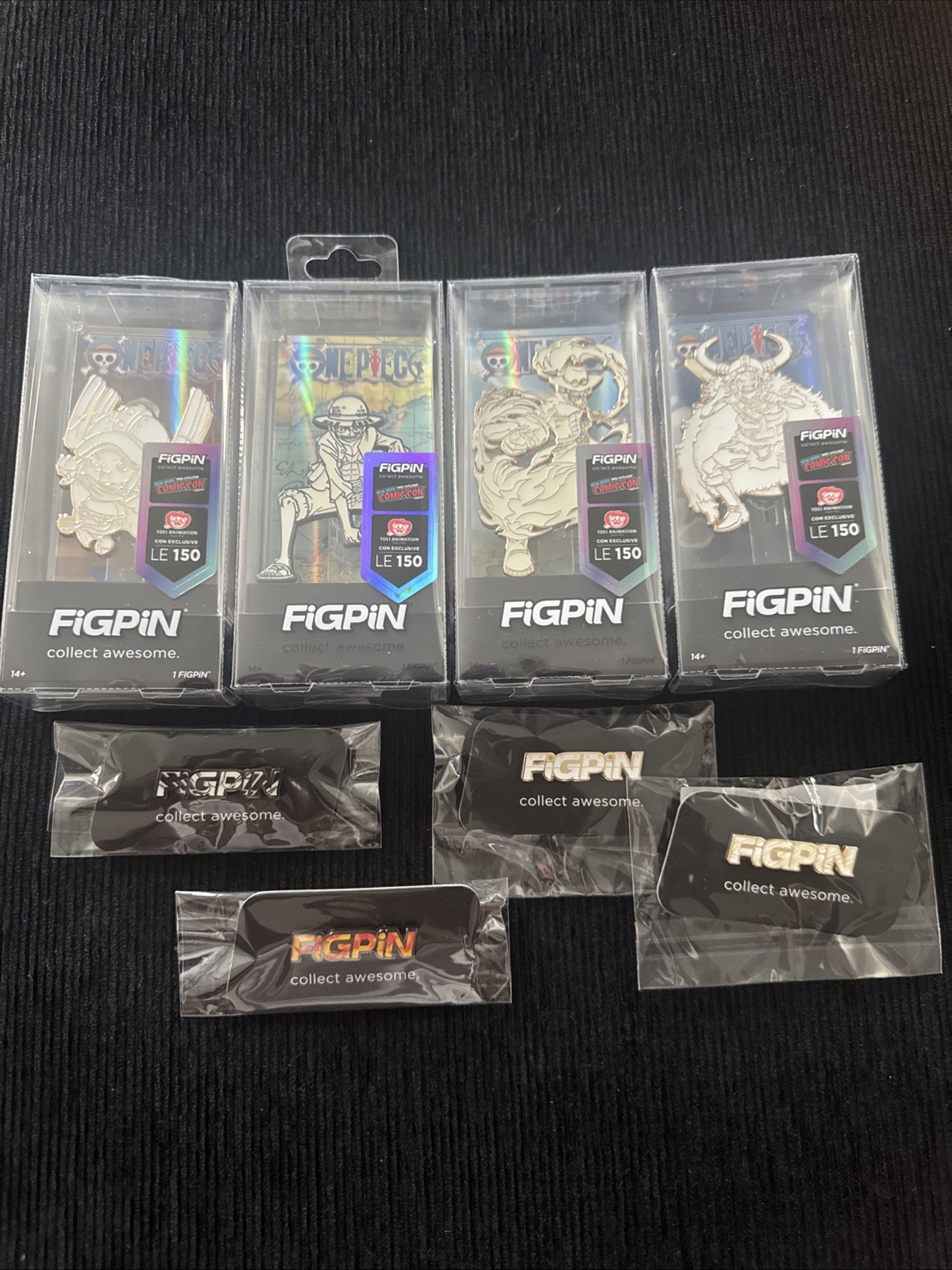In Hand FiGPiN One Peace 4 Pack Set  NYCC 2026 White & Black Figpin  LE 150