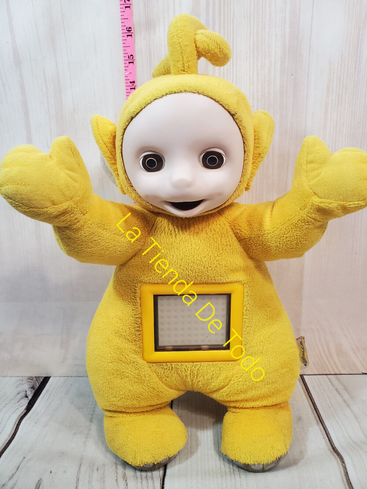 RARE VINTAGE BATTERY OPERATED TALKING FIGURE FOR MICROSOFT TELETUBBIES FANS READ