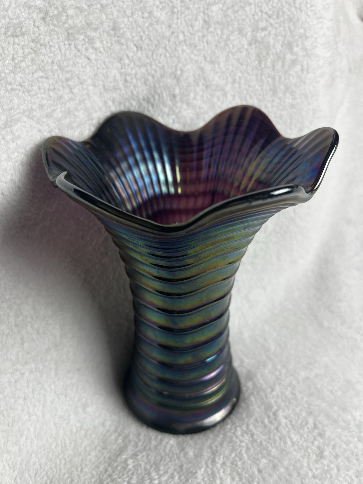 Imperial Carnival Glass Vase Ripple Electric Purple Amethyst 8\
