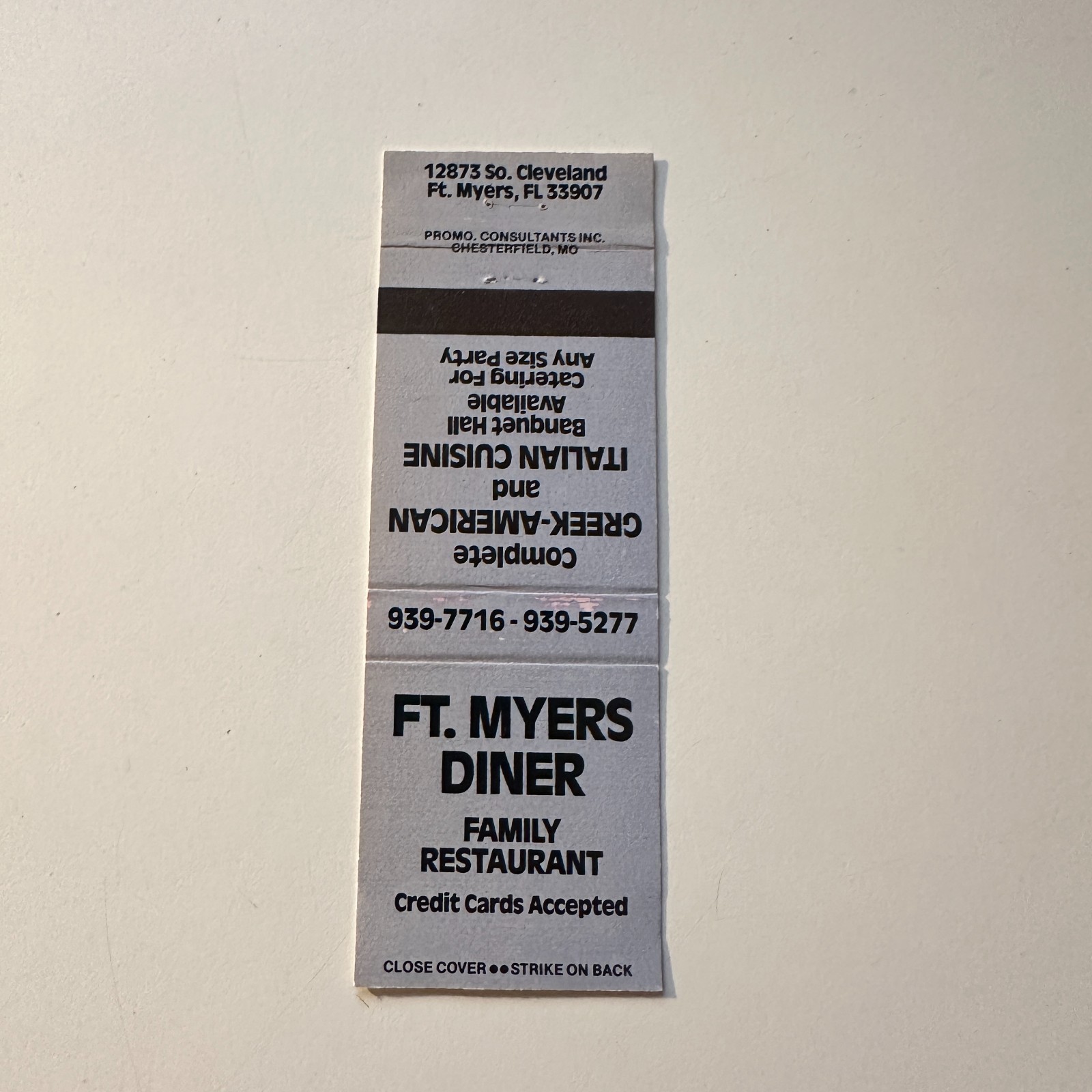 Ft Myers Diner Family Restaurant Ft Myers FL Vintage Matchbook Cover 5MB126-4-2