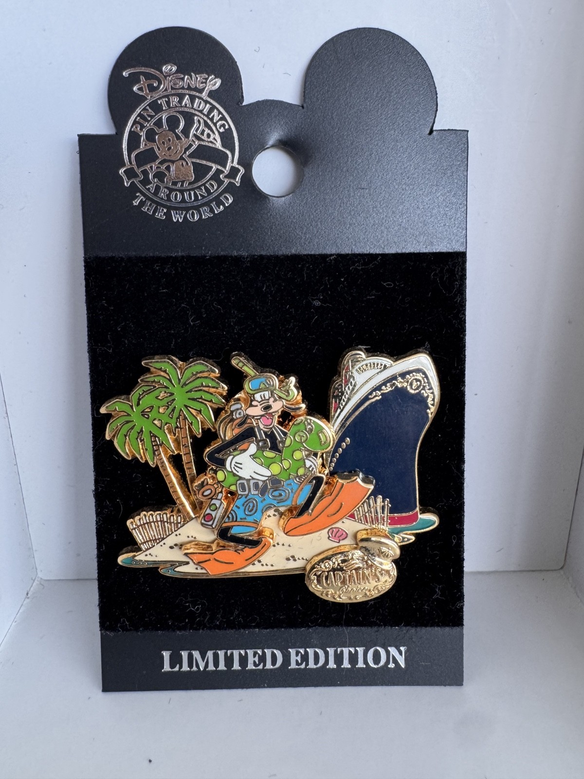 Disney Cruise Line DCL 2006 Captain\'s Choice Scuba Snorkel Goofy LE 1000 Pin = Disney Cruise Line DCL 2006 Captain\'s Choice Scuba Snorkel Goofy LE 1000 Pin =