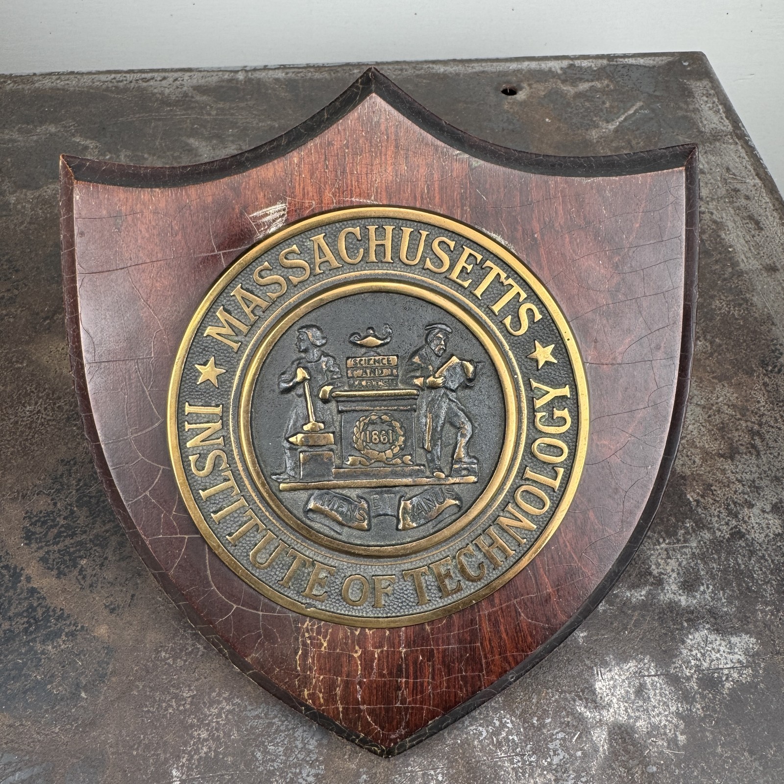 Vtg MIT Plaque w/ Seal - MASSACHUSETTS INSTITUTE OF TECHNOLOGY- 7.5\