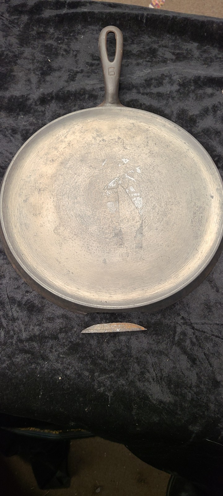 Vintage GRISWOLD 9 Cast Iron Griddle 609 Erie PA 11